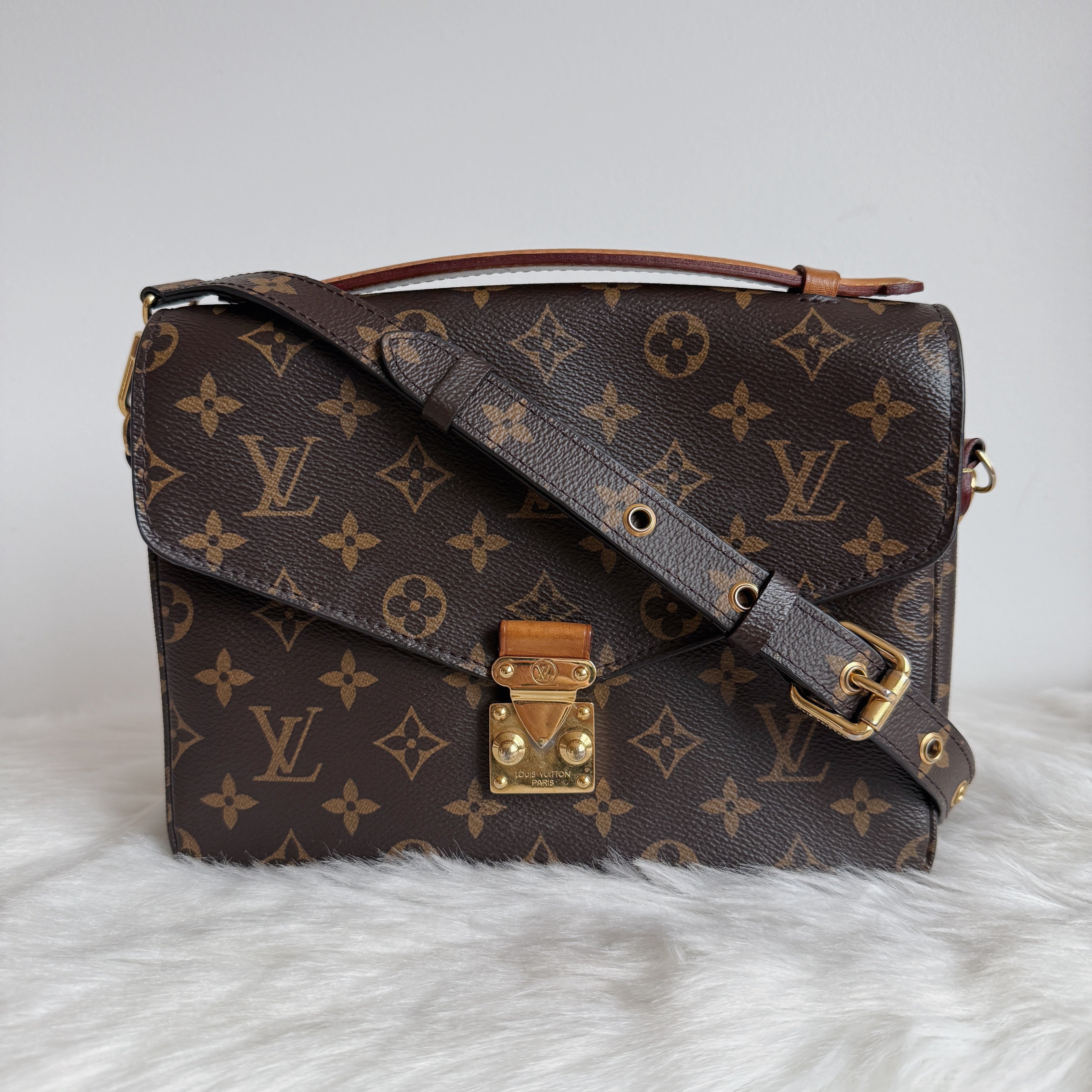 Monogram Pochette Métis