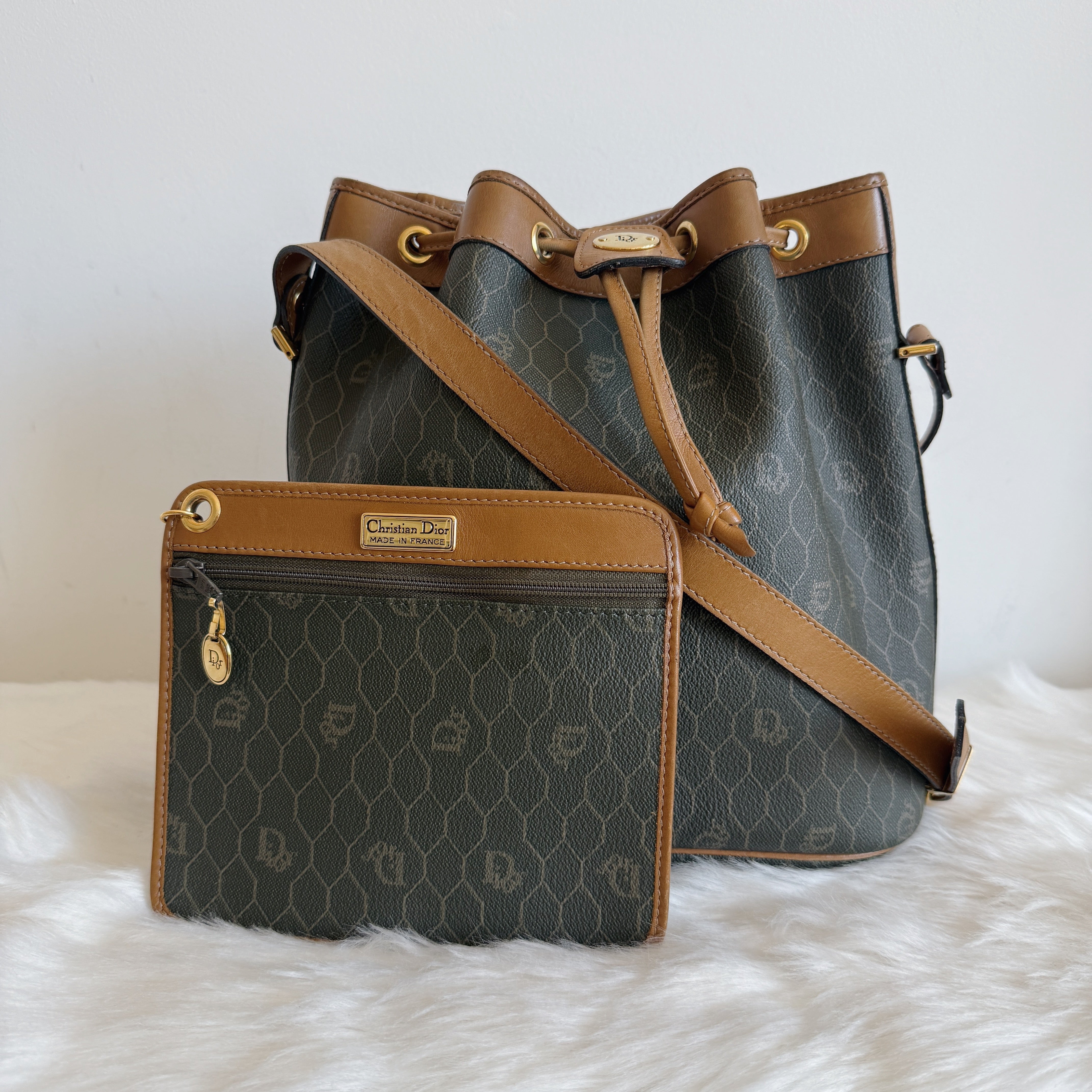 Vintage Bucket Bag
