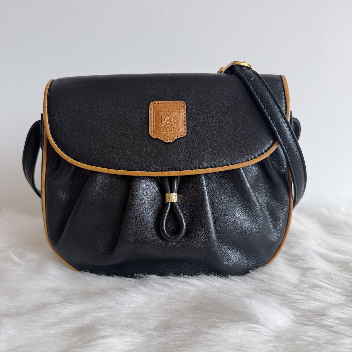 Vintage — Black Leather — Gold-Tone Hardware