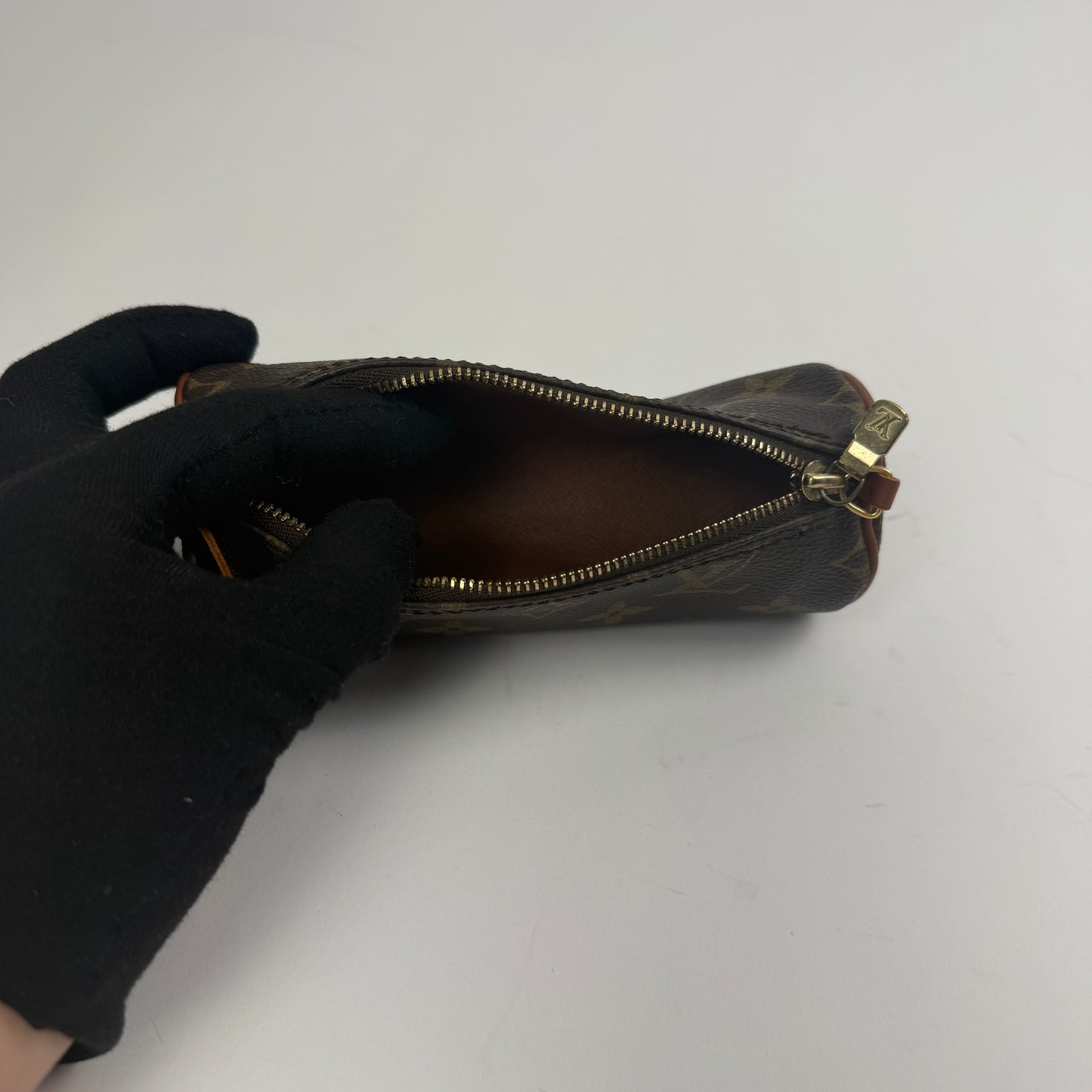 LOUIS VUITTON Papillon 30