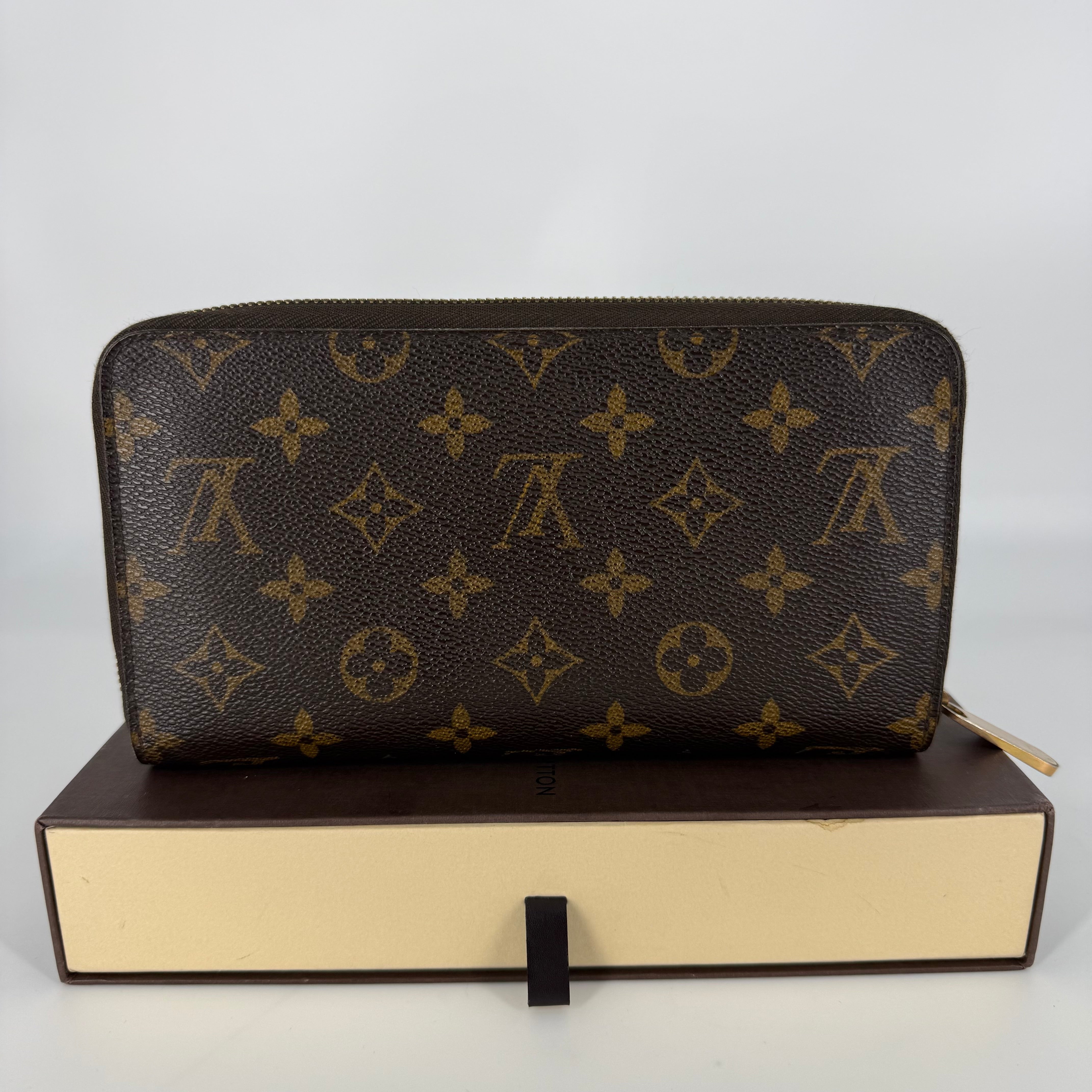 Zippy Wallet Monogram