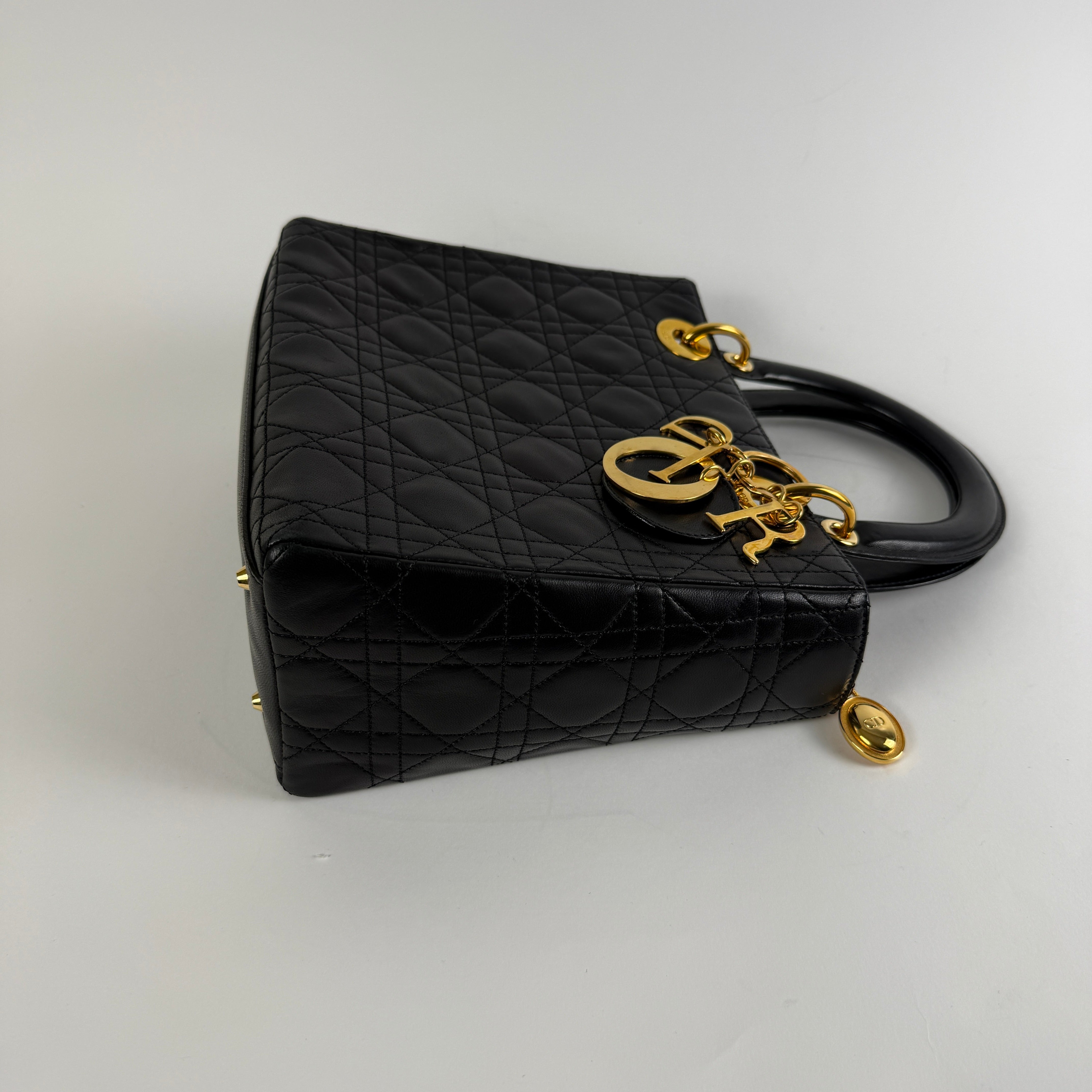 LADY DIOR MÉDIUM BLACK
