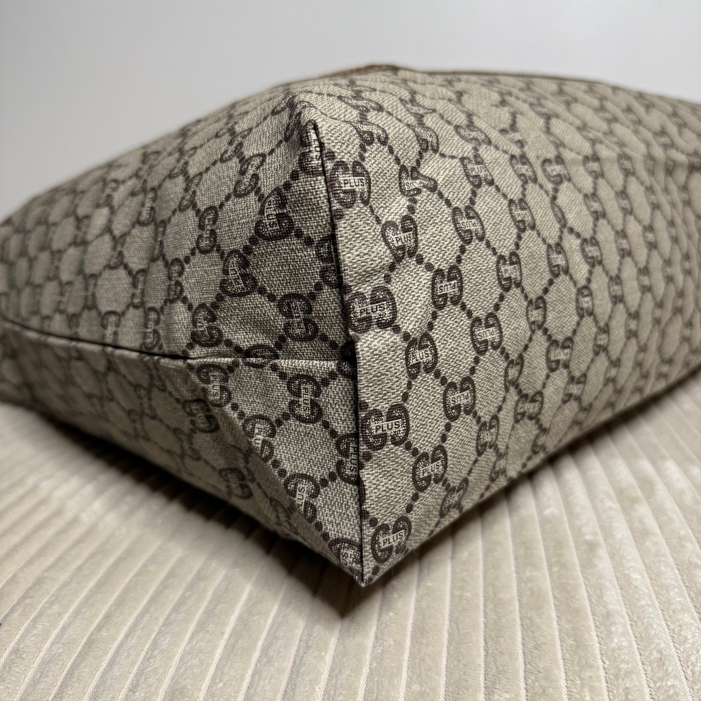 Gucci Plus Canvas Web