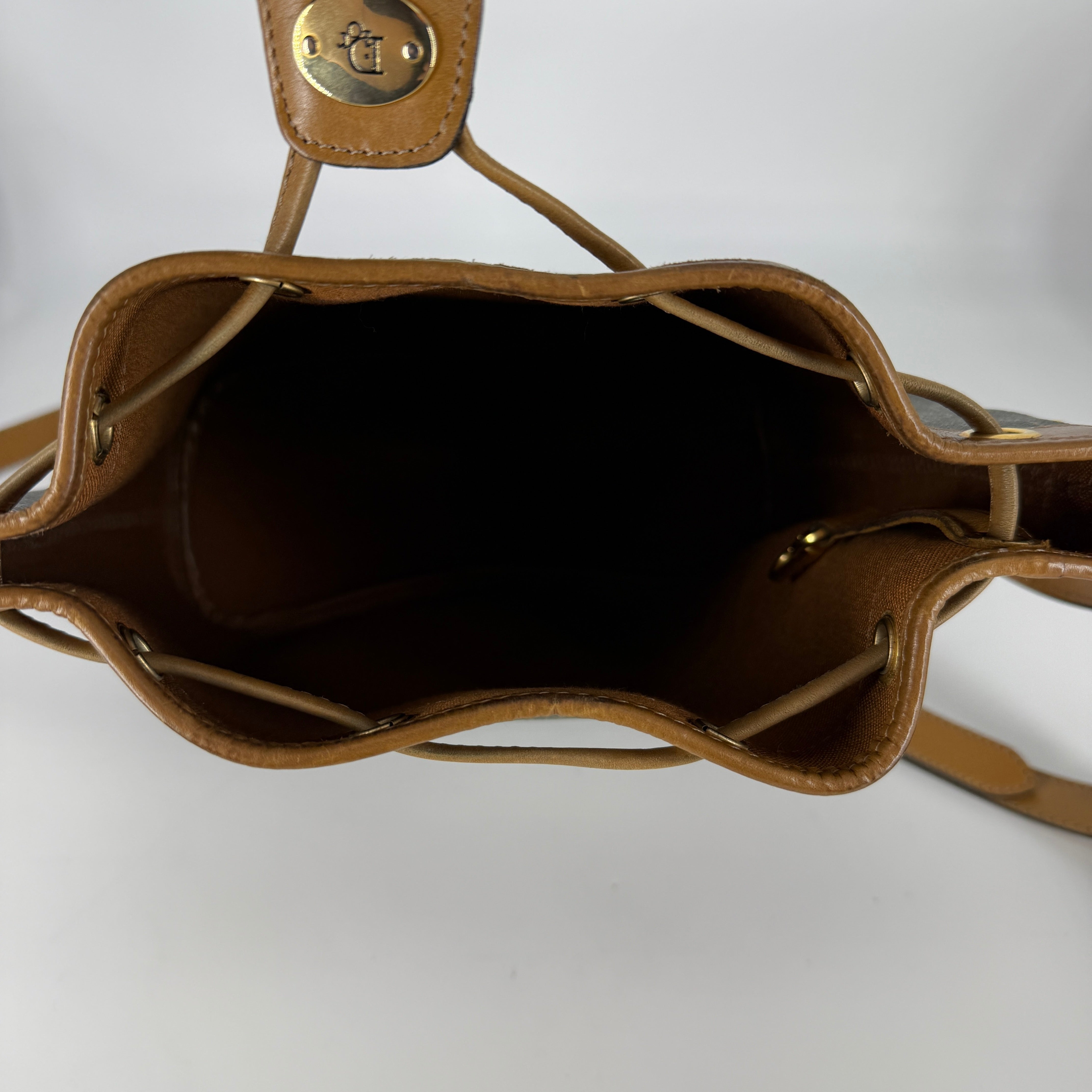Vintage Bucket Bag