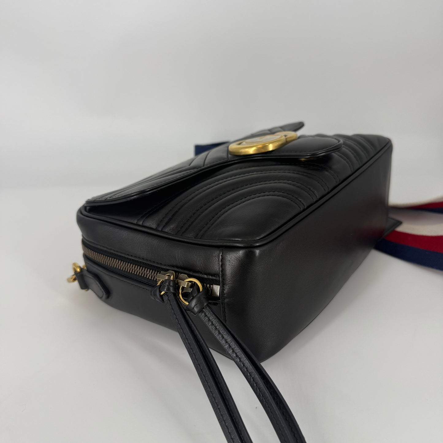 GUCCI Double G Marmont Crossbody Bag