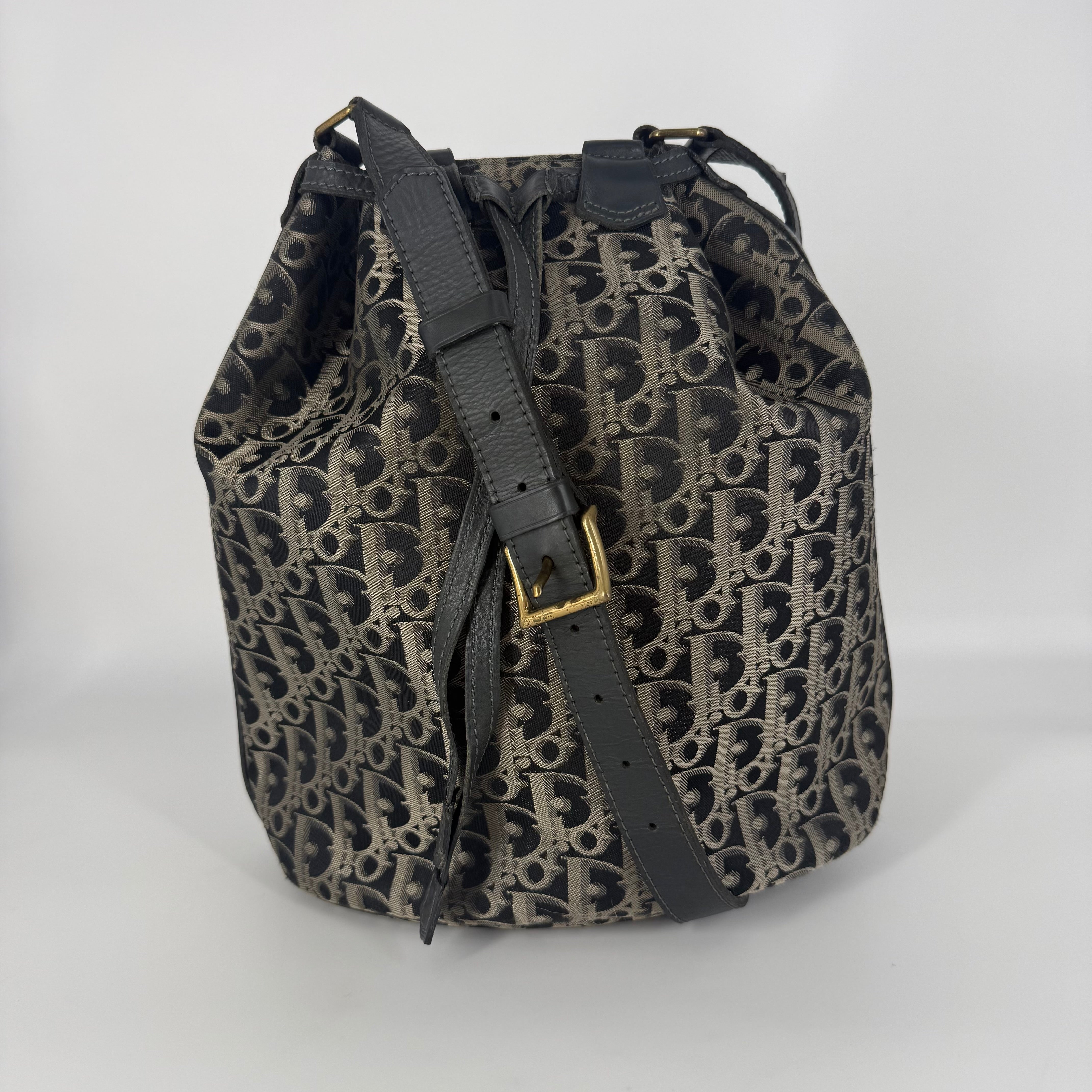 Oblique Drawstring Bucket Bag