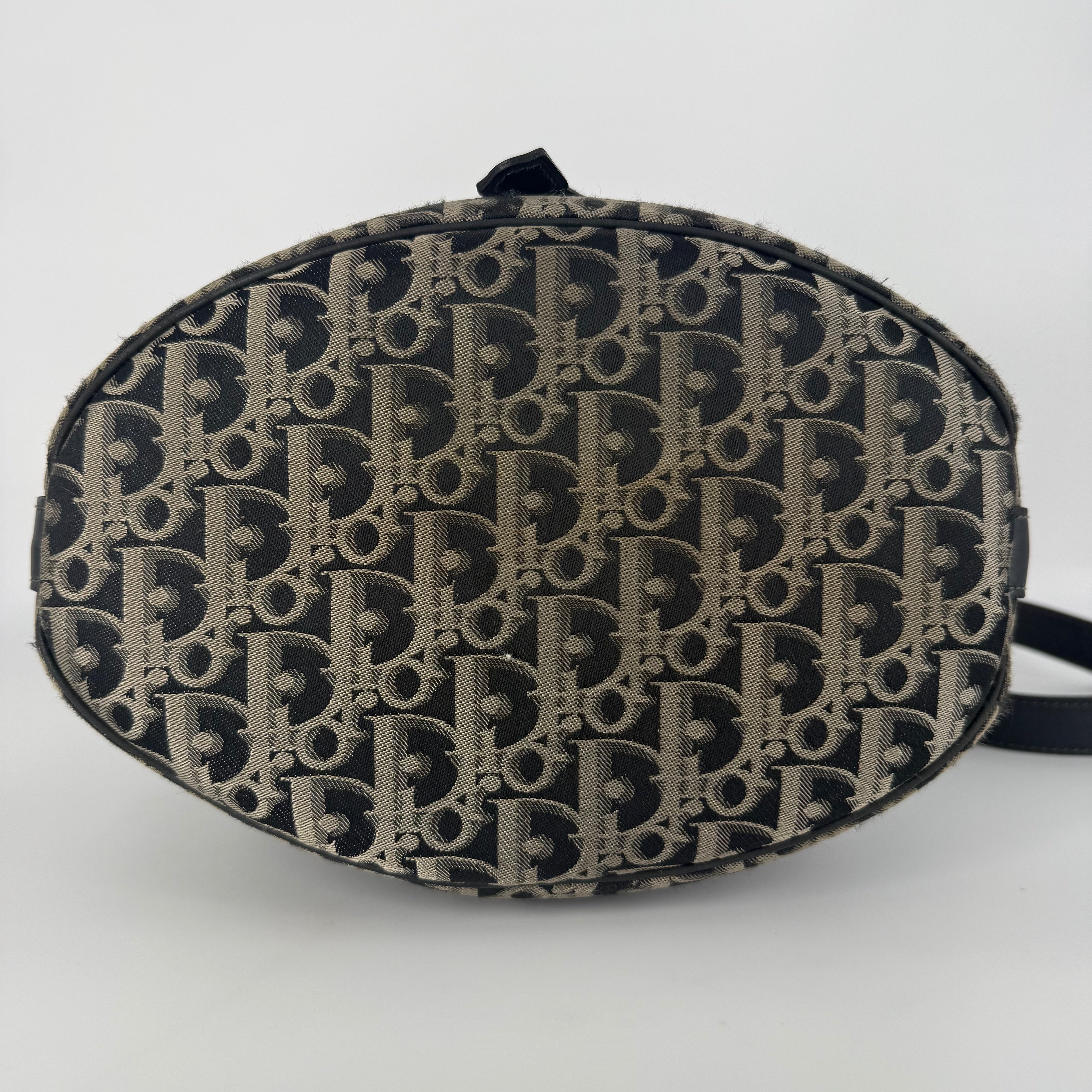Oblique Drawstring Bucket Bag