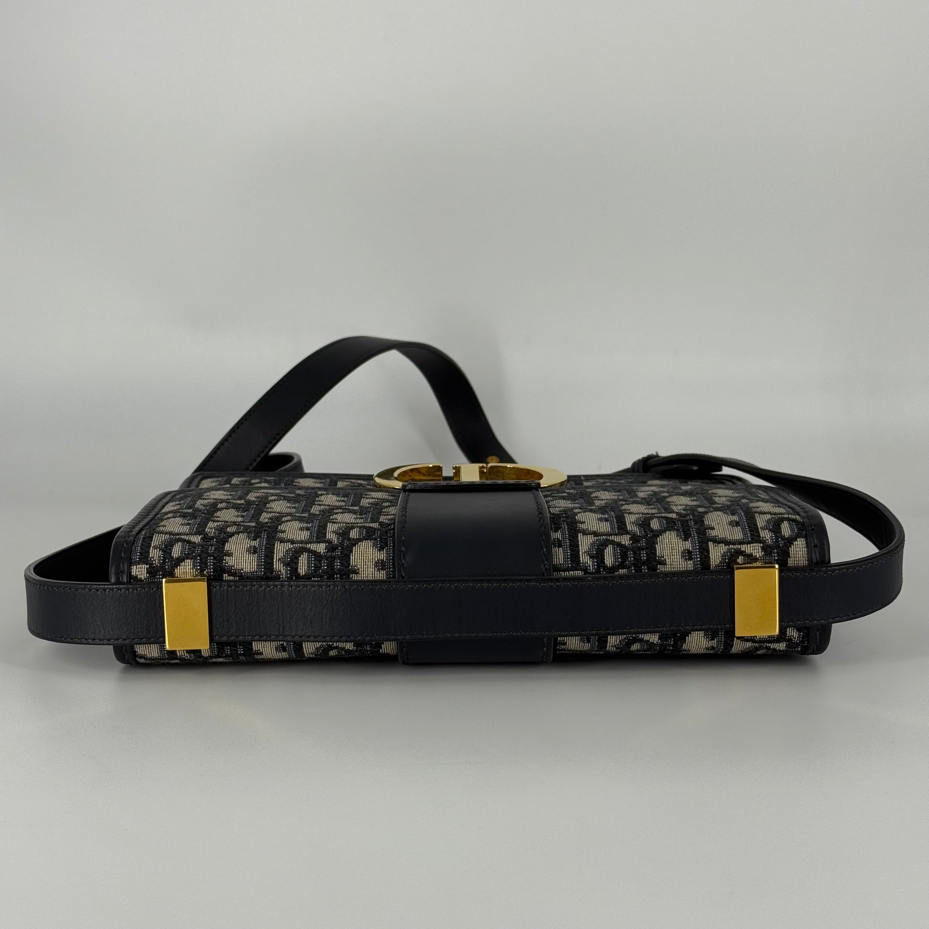 Montaigne 30 Navy Blue