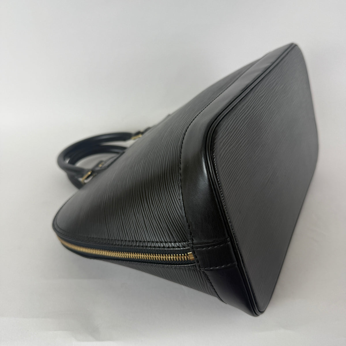 Alma PM — Black Epi Leather — Gold-Tone Hardware
