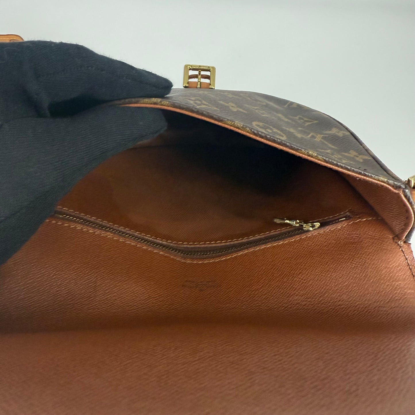 Louis Vuitton – Chantilly MM