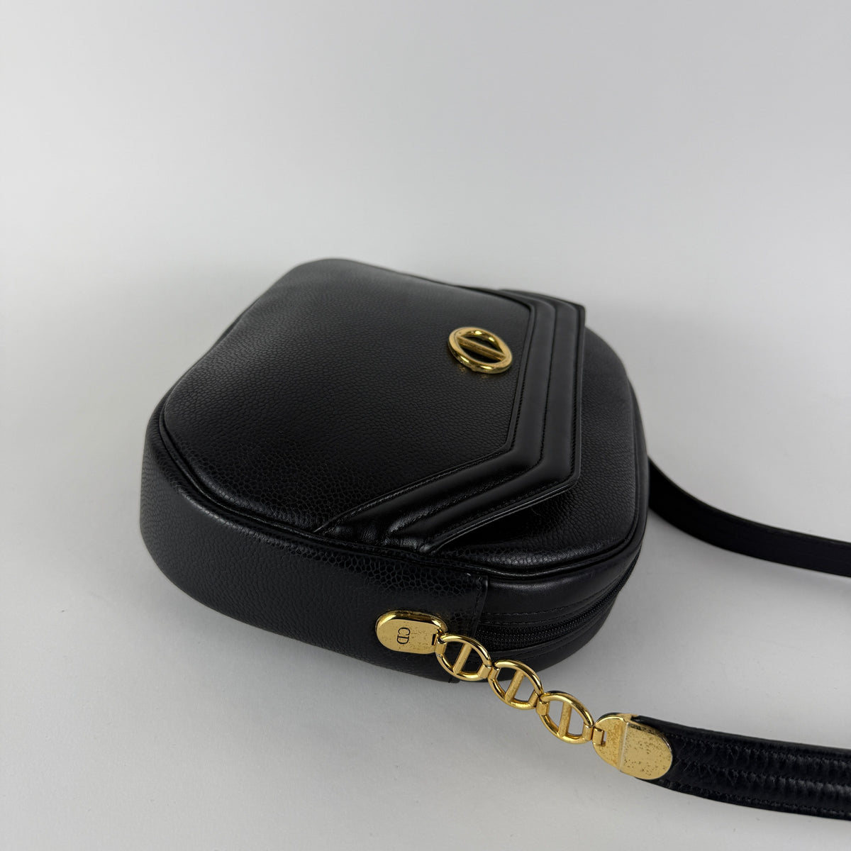 Vintage — Black Grained Leather — Gold-Tone Hardware