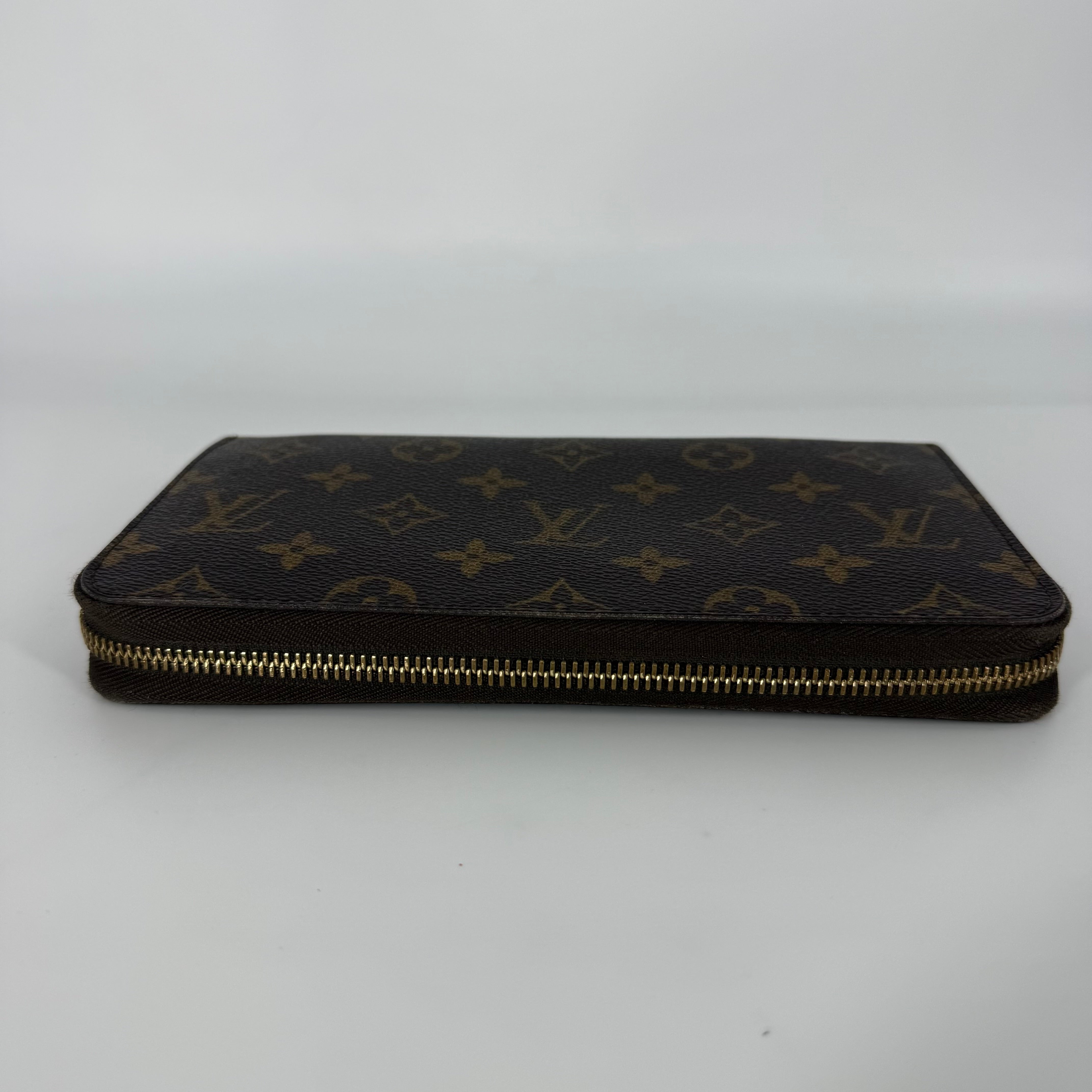 Zippy Wallet Monogram