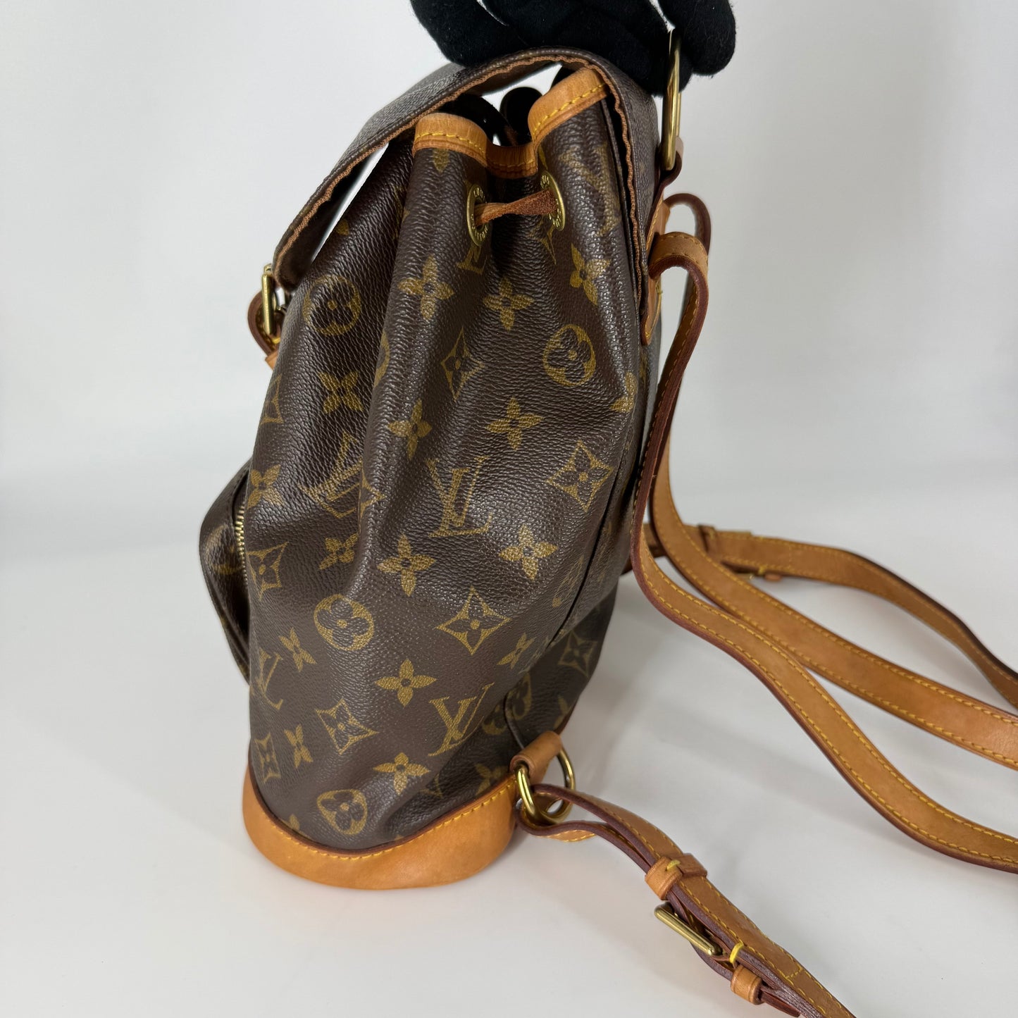 LOUIS VUITTON Montsouris PM