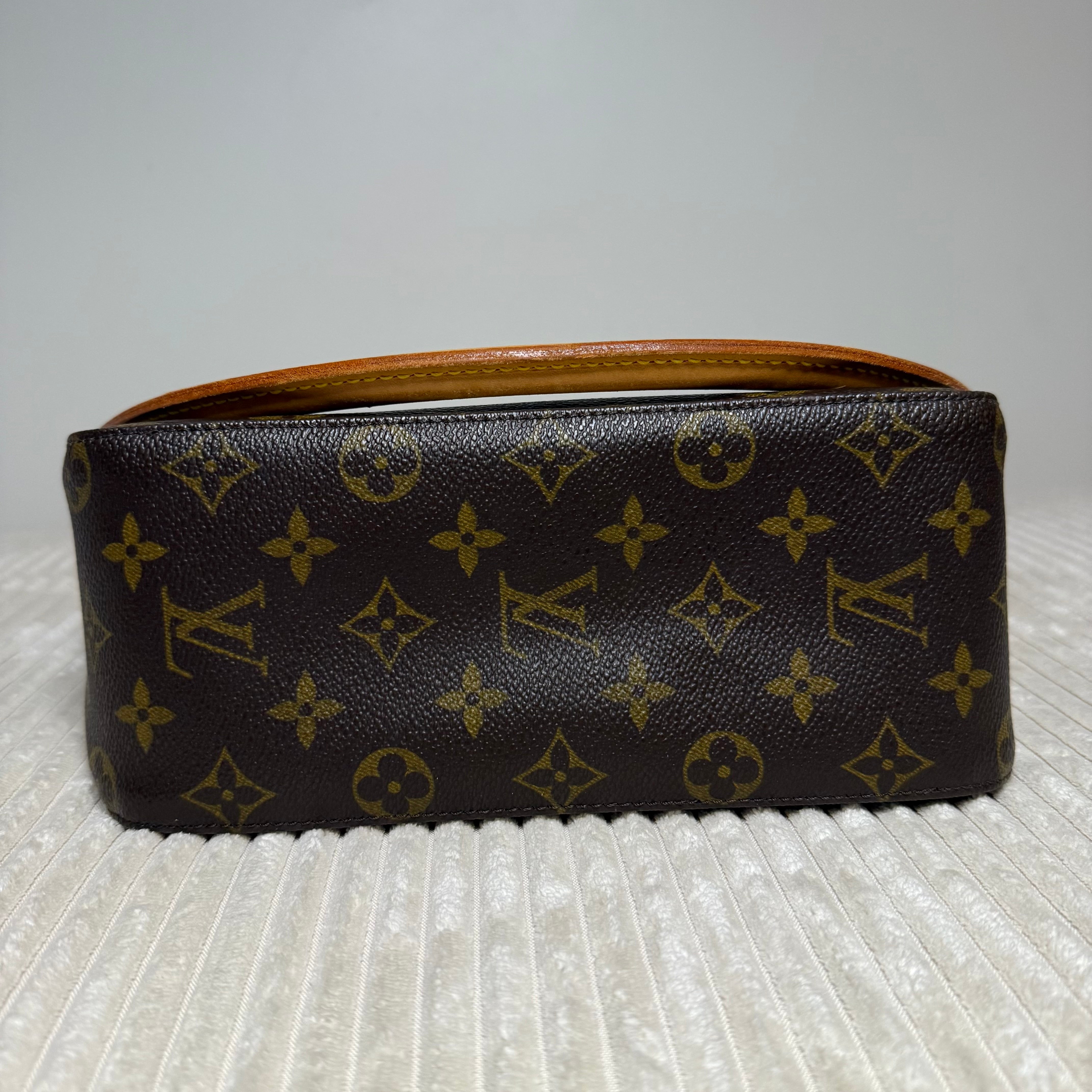 Monogram Looping MM