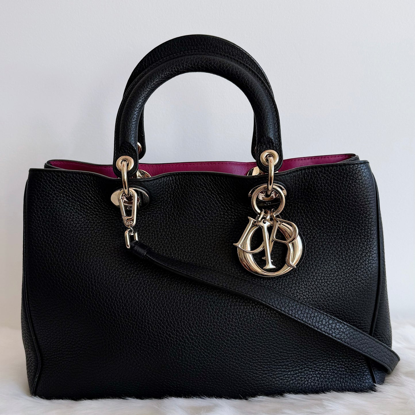 CHRISTIAN DIOR Diorissimo – Grained Leather - Black