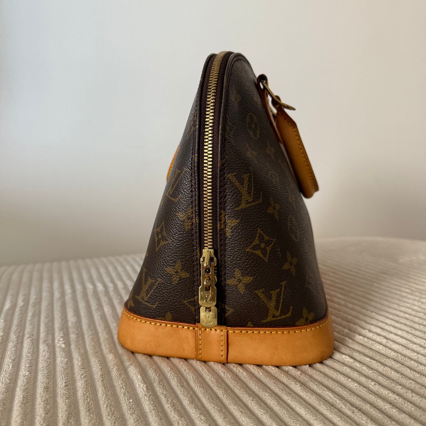Louis Vuitton Alma PM