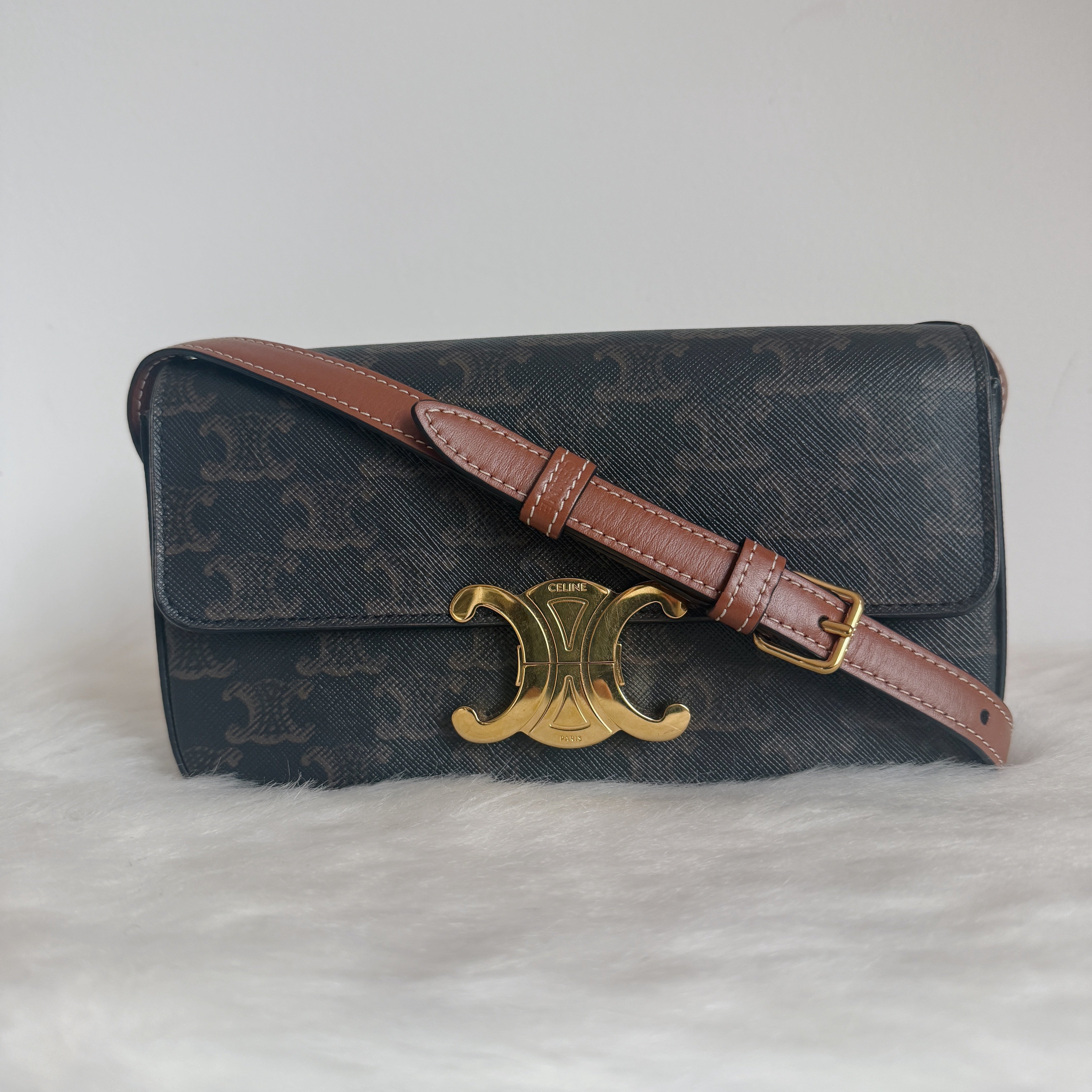 Claude Triomphe Shoulder Bag