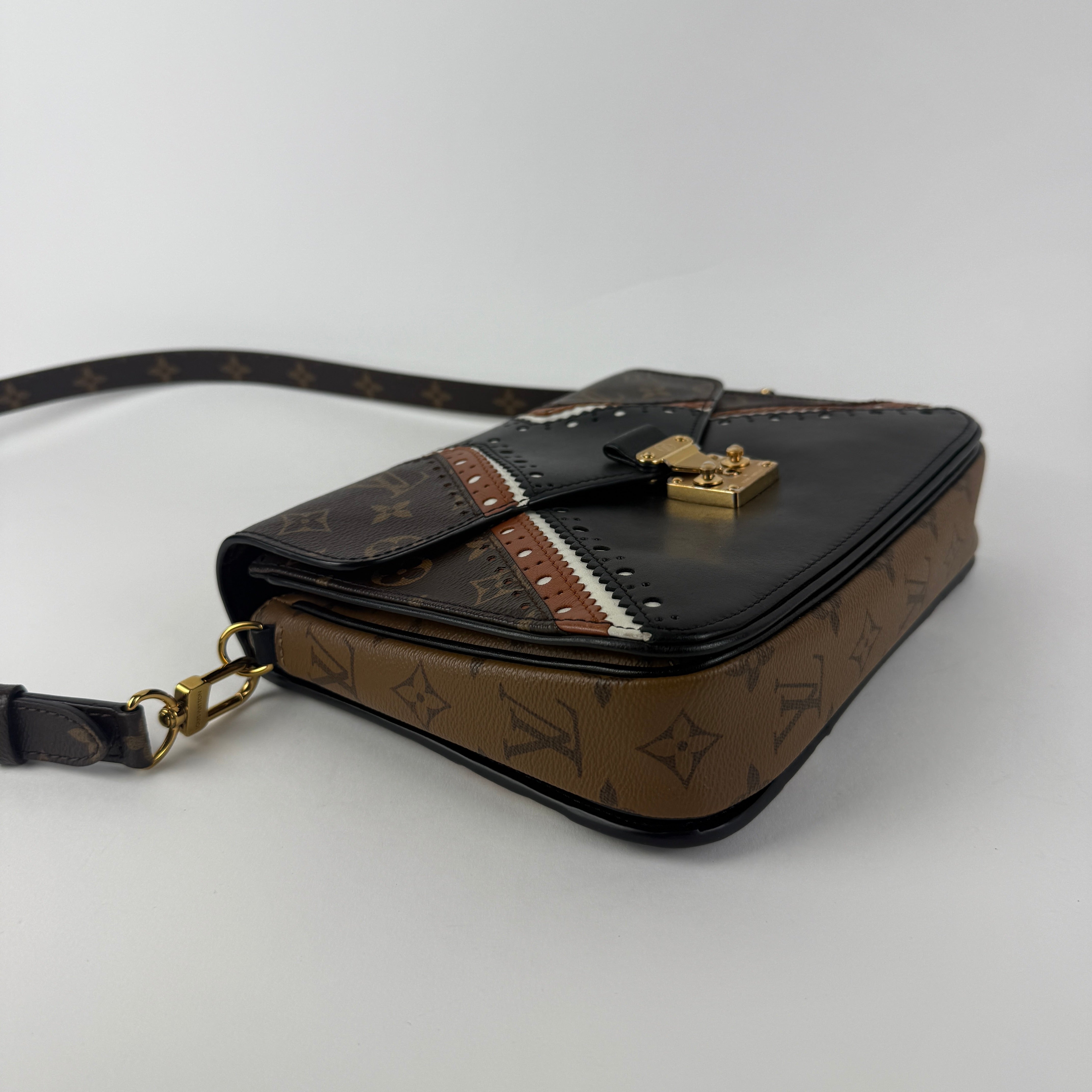Pochette Métis Limited Edition by Nicolas Ghesquière