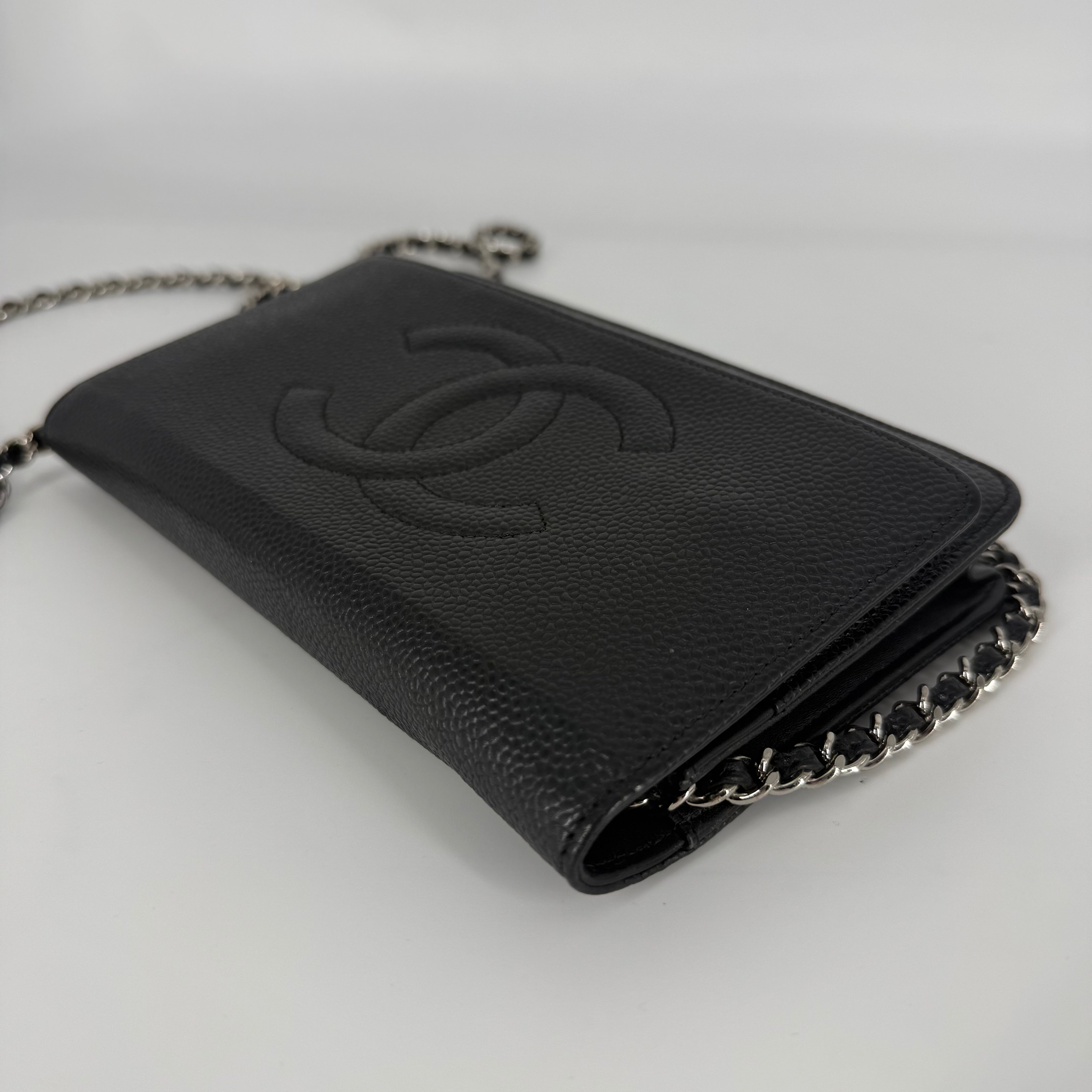 Classic Wallet on Chain (WOC) Black Caviar Leather