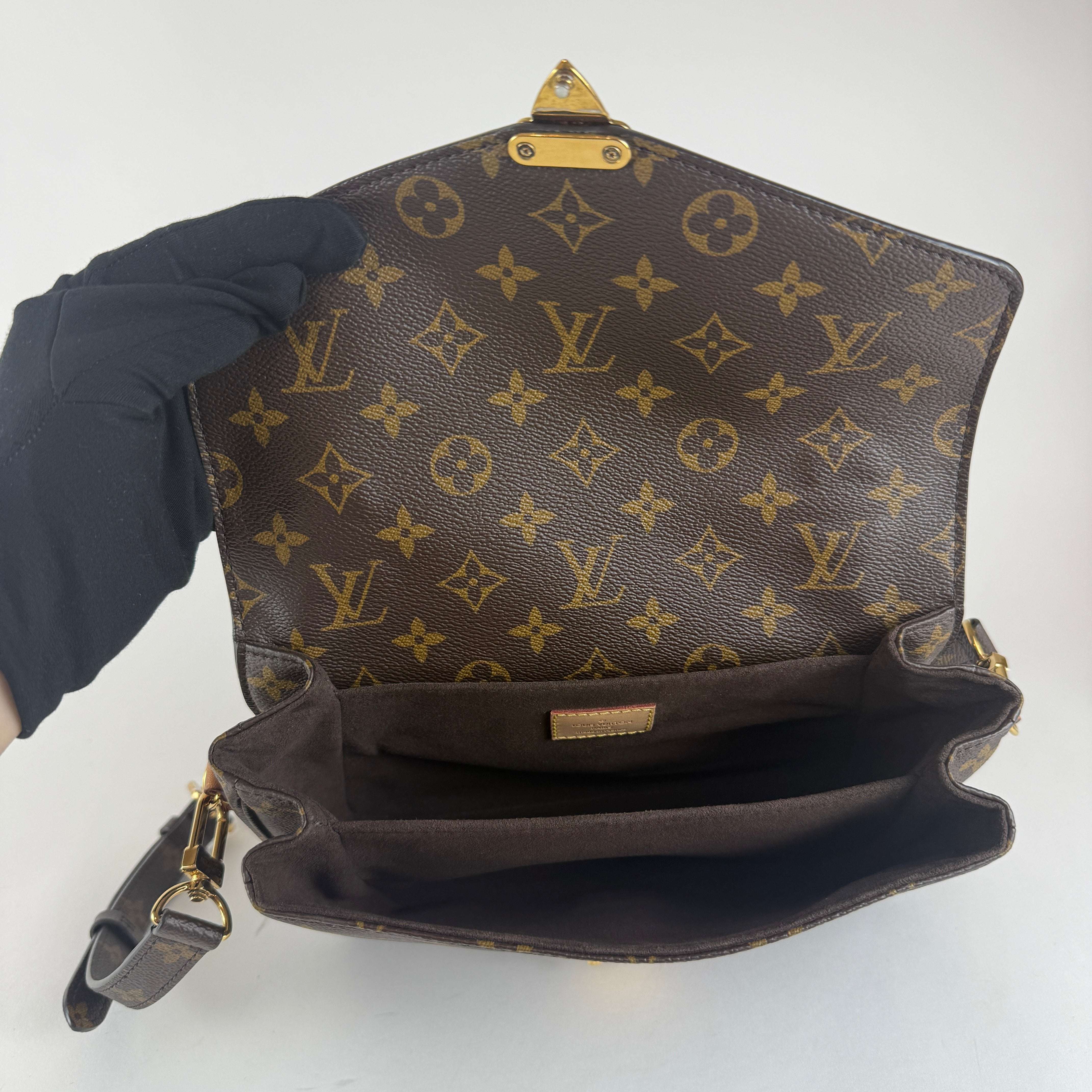 Pochette Métis — Monogram Canvas