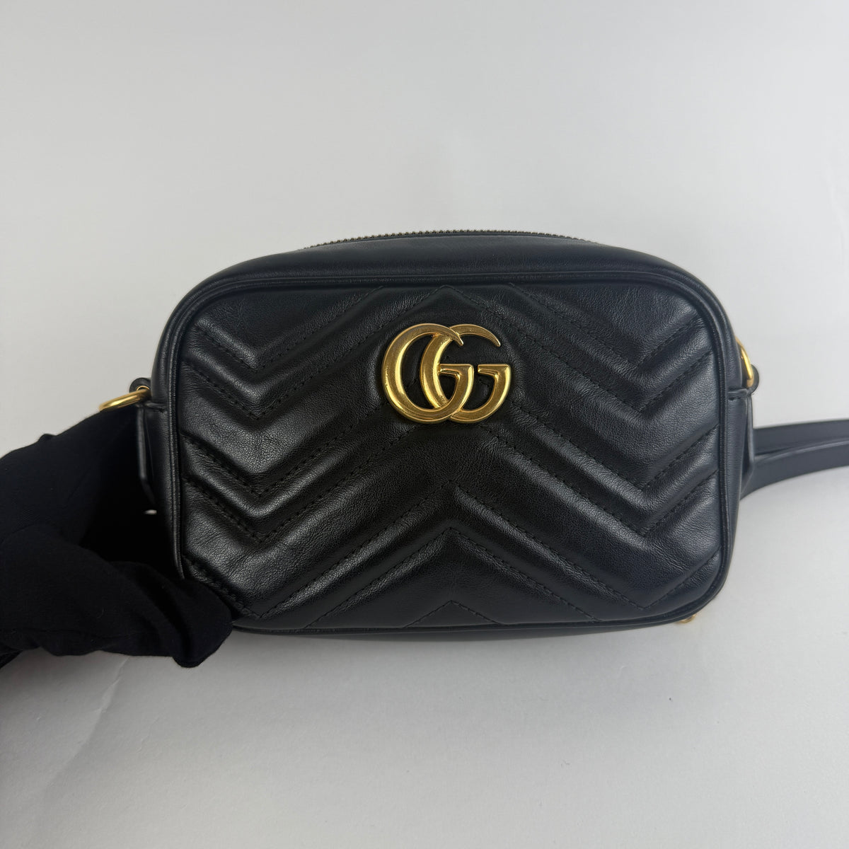 GG Marmont Matelassé Mini Camera Bag — Black Leather