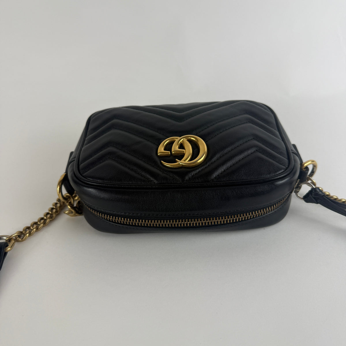 GG Marmont Matelassé Mini Camera Bag — Black Leather