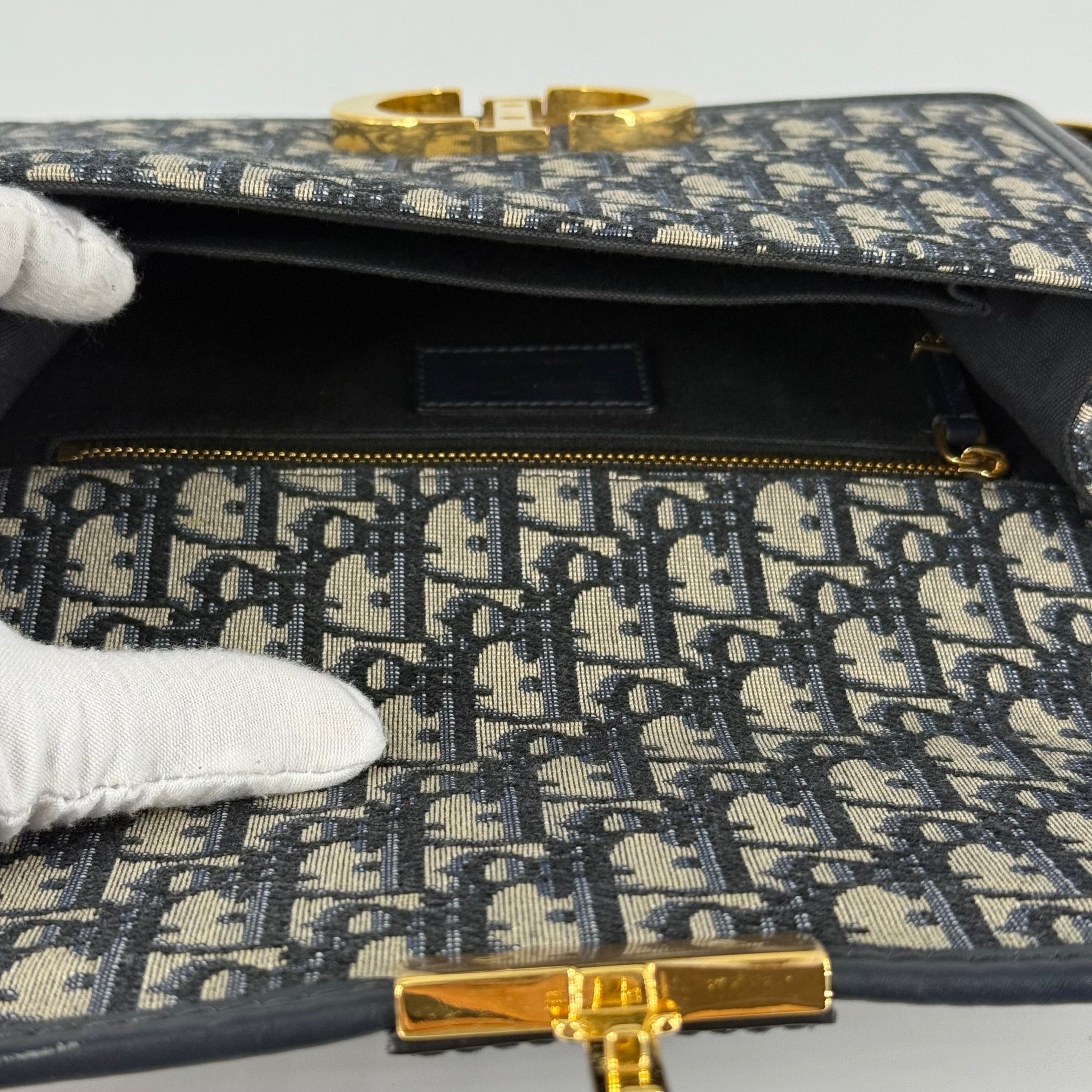 Montaigne 30 Navy Blue