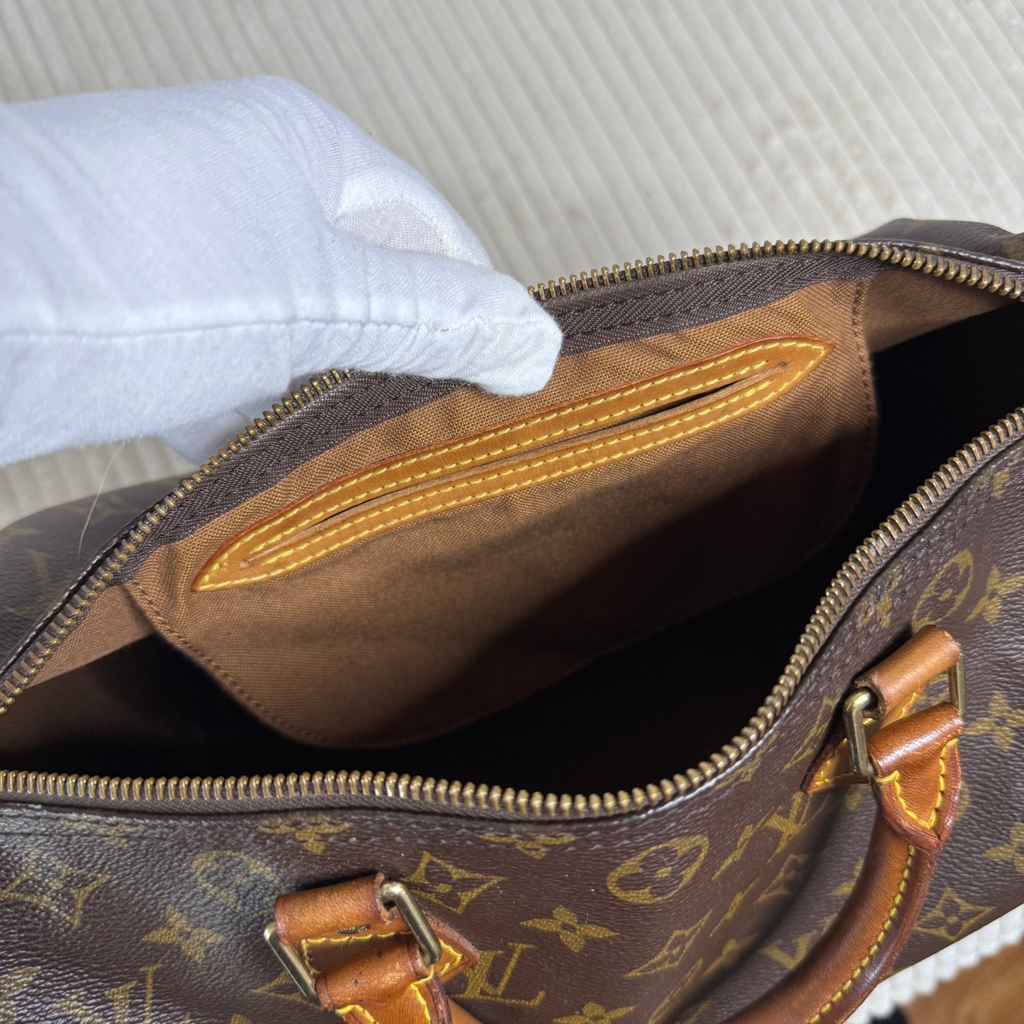 Louis Vuitton Speedy 30