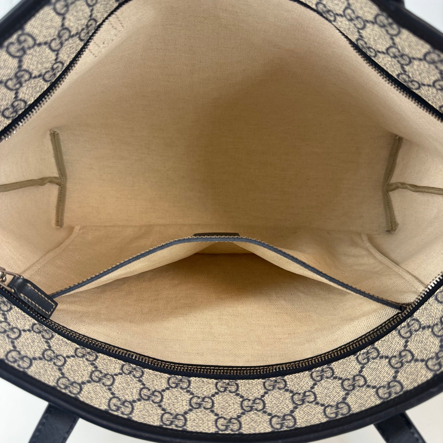 Gucci GG Supreme Tote Bag