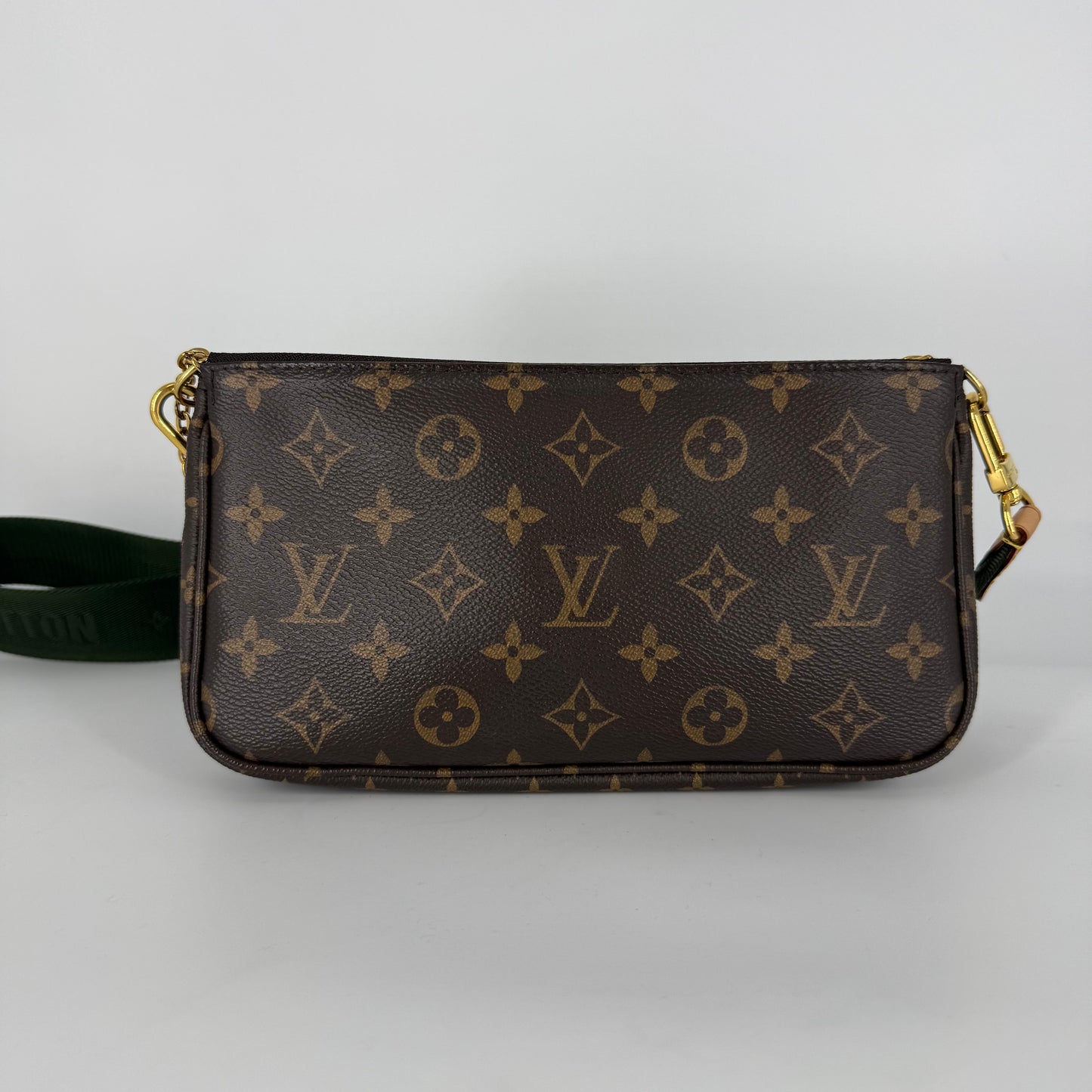 LOUIS VUITTON Multi Pochette