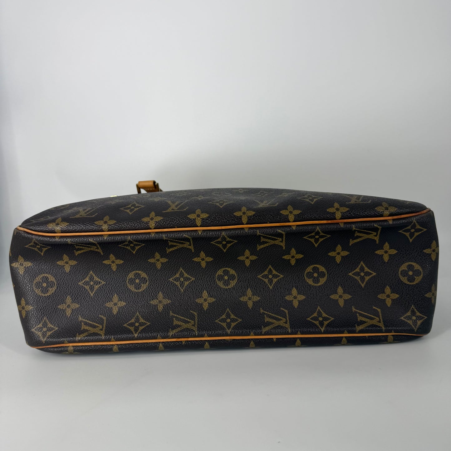 LOUIS VUITTON Cité GM