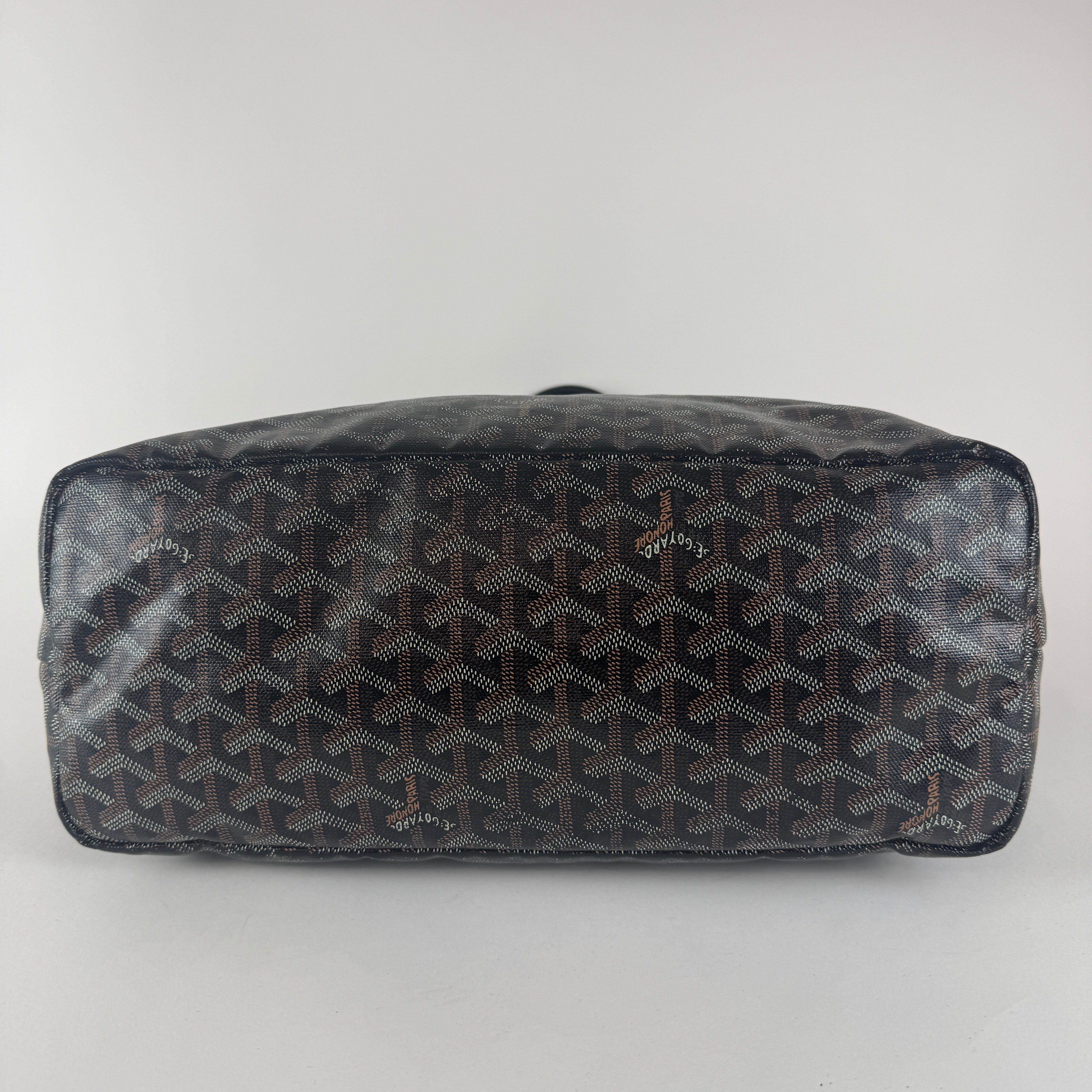 Saint Louis PM — Black Goyardine Canvas