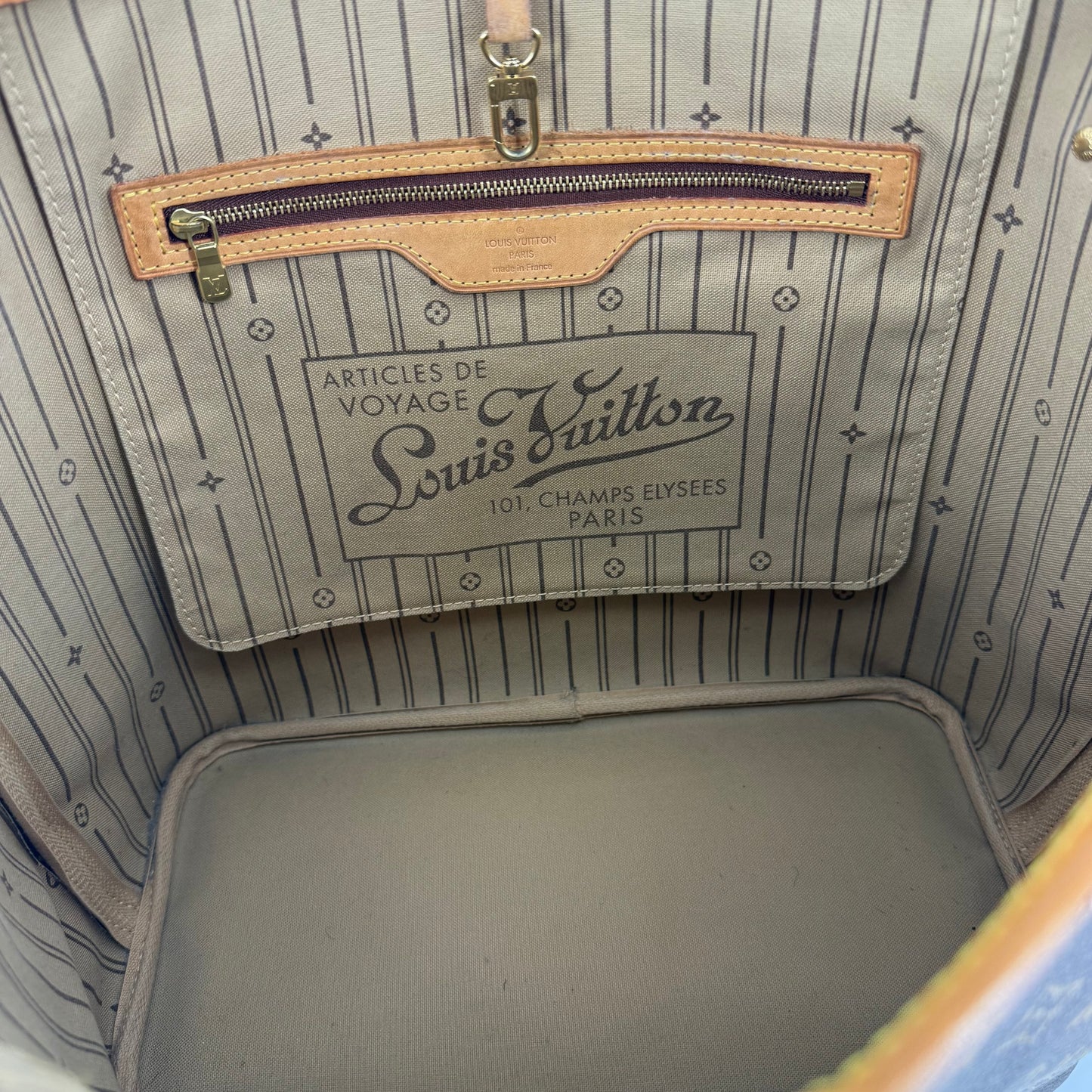 Louis Vuitton Neverfull MM Monogram