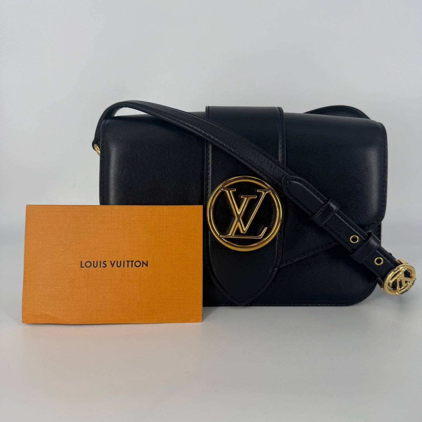 LOUIS VUITTON Pont Neuf Bag – Black Leather