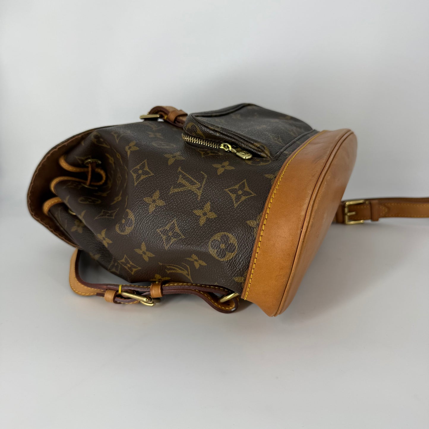 LOUIS VUITTON Montsouris PM