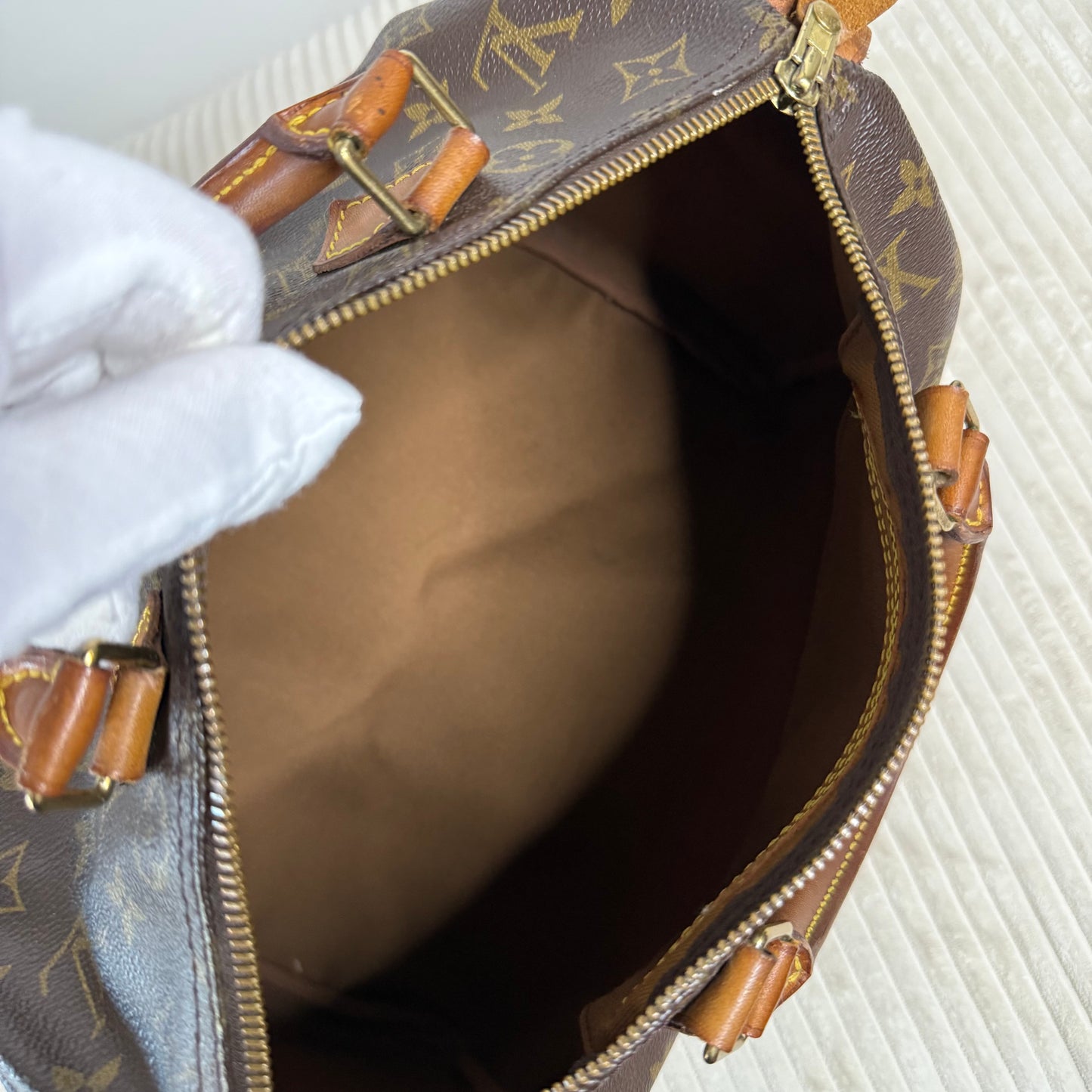 Louis Vuitton Speedy 30