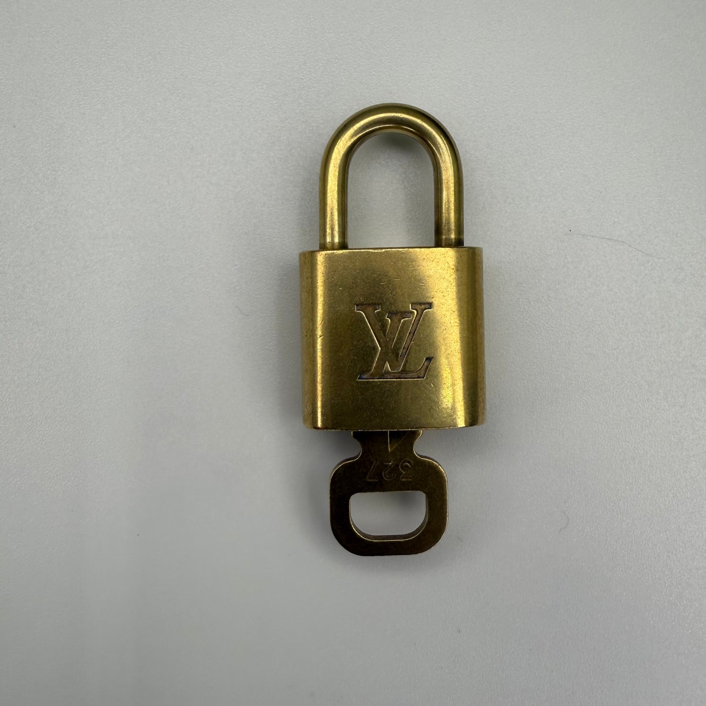 Louis Vuitton - Speedy 30