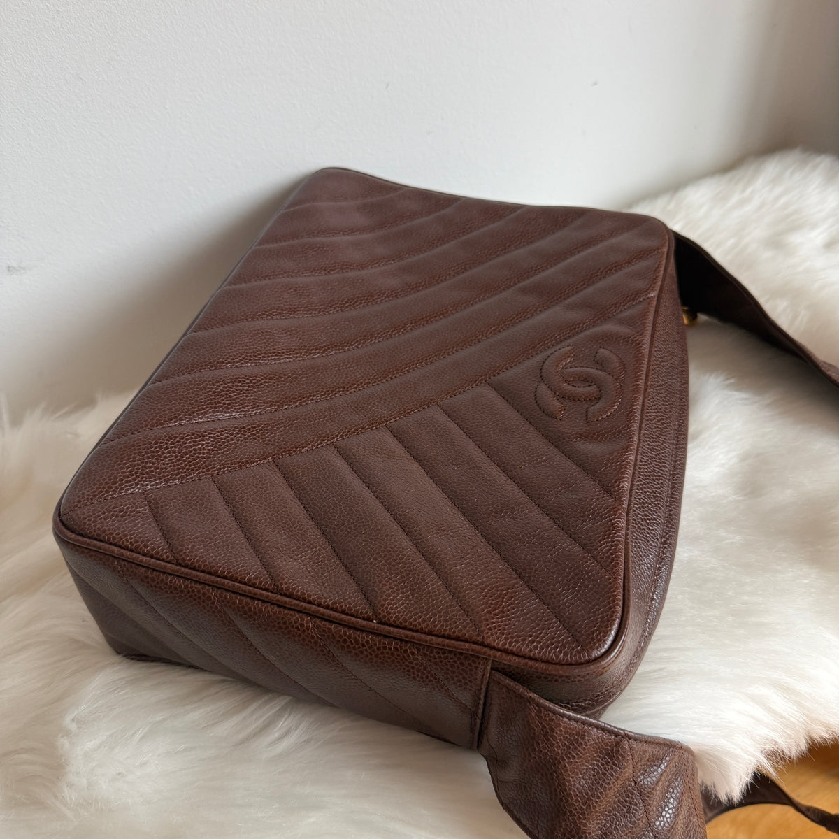 Vintage Chevron Camera Bag — Dark Chocolate Brown Caviar Leather — 24K Gold-Plated Hardware