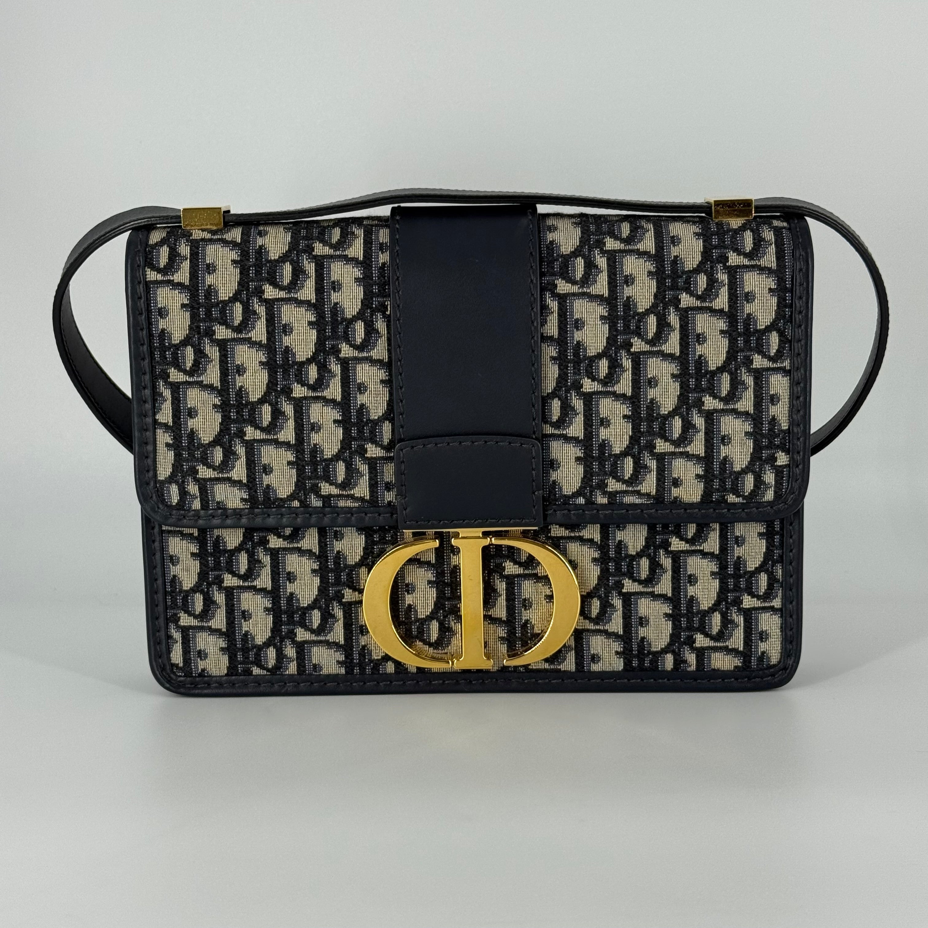Montaigne 30 Navy Blue