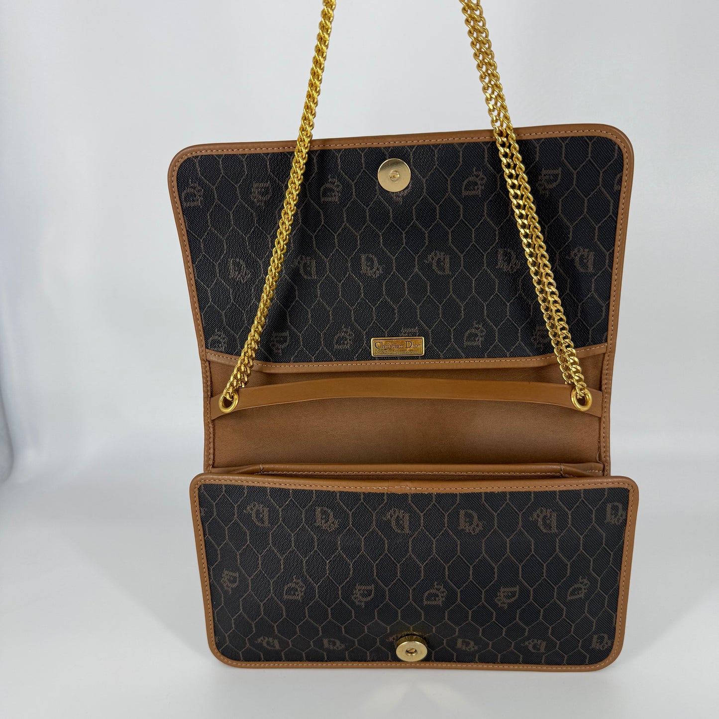 Dior – Honeycomb Shoulder Bag