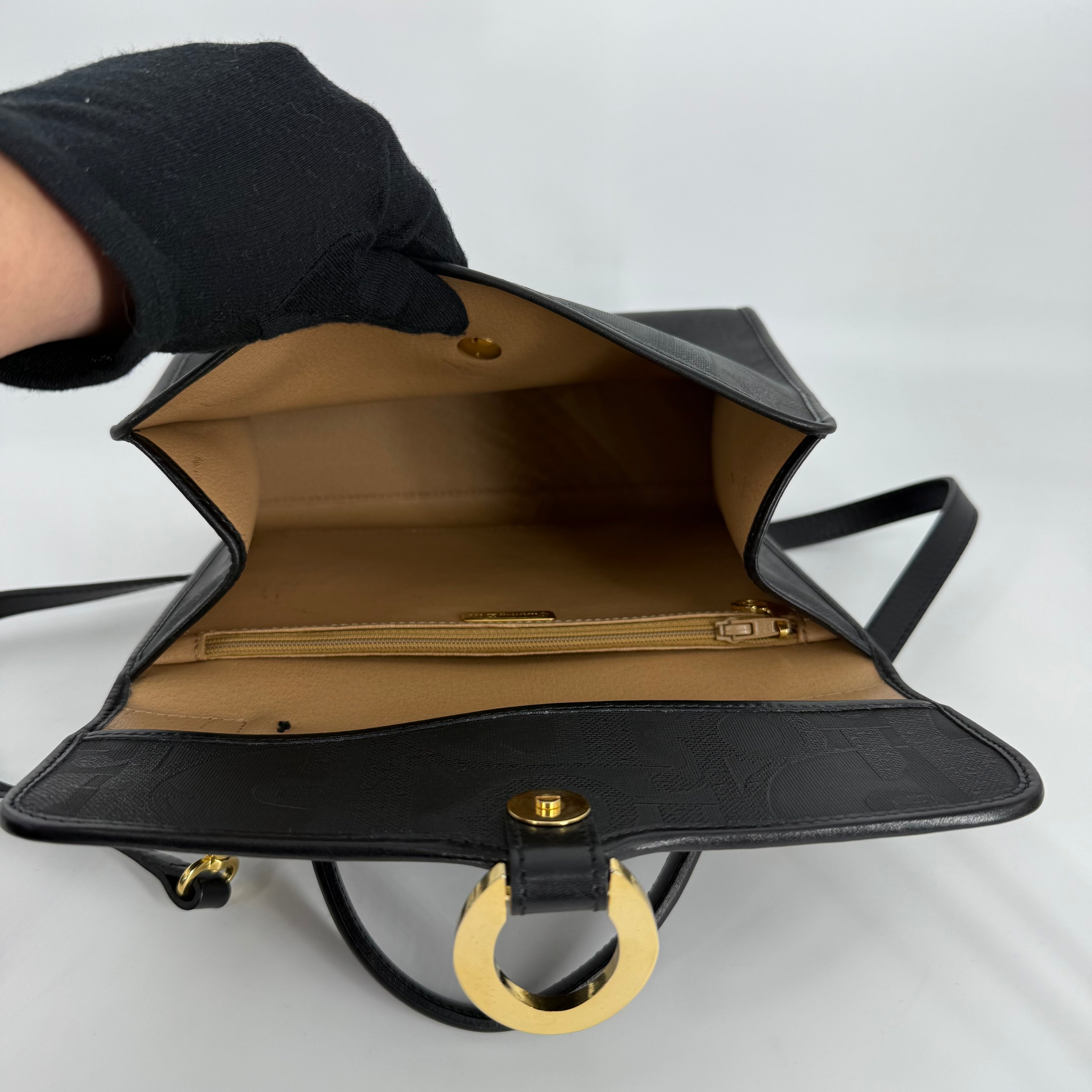 Black Oblique Trotter Shoulder Bag