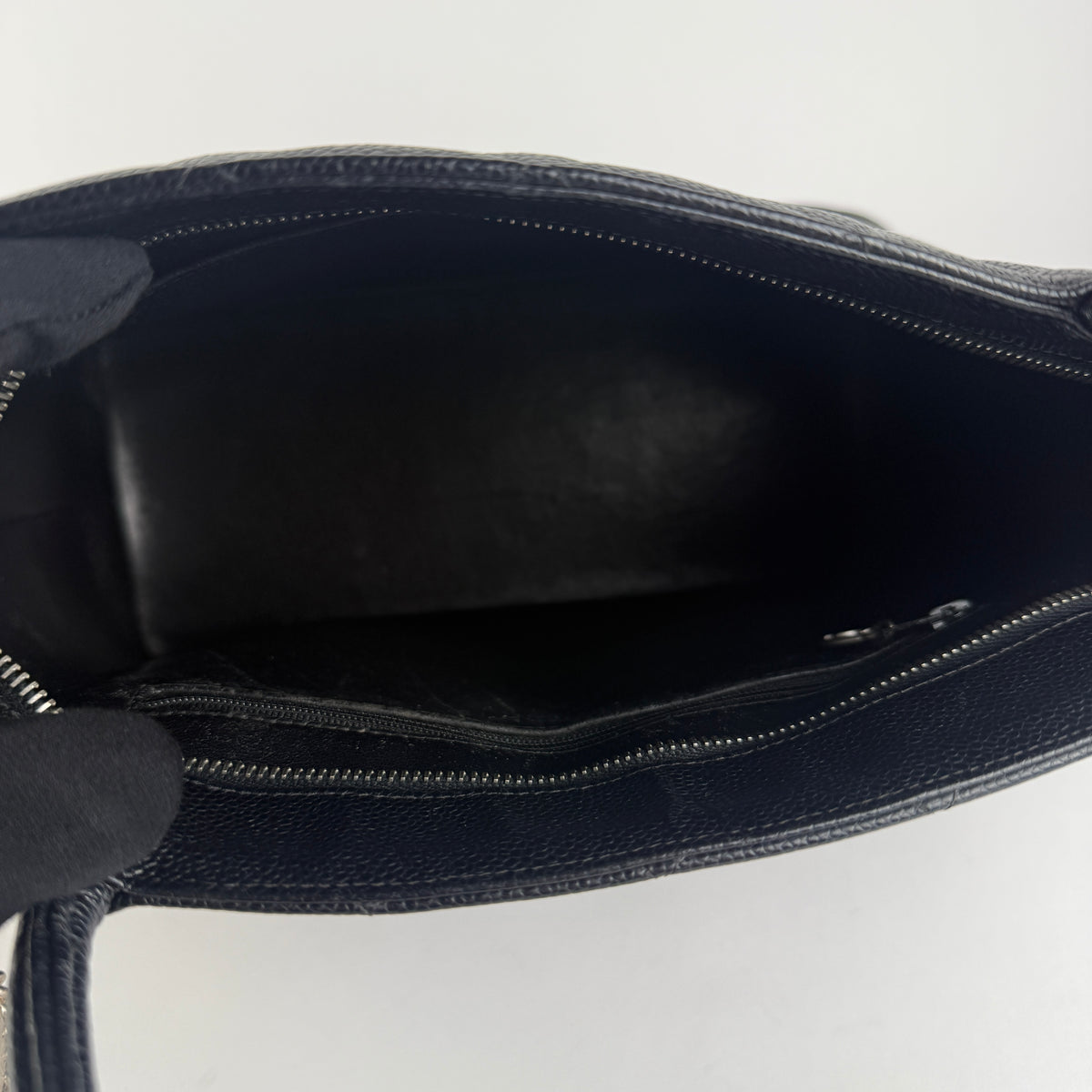 Vintage Medallion Tote — Black Caviar Leather — Silver-Tone Hardware