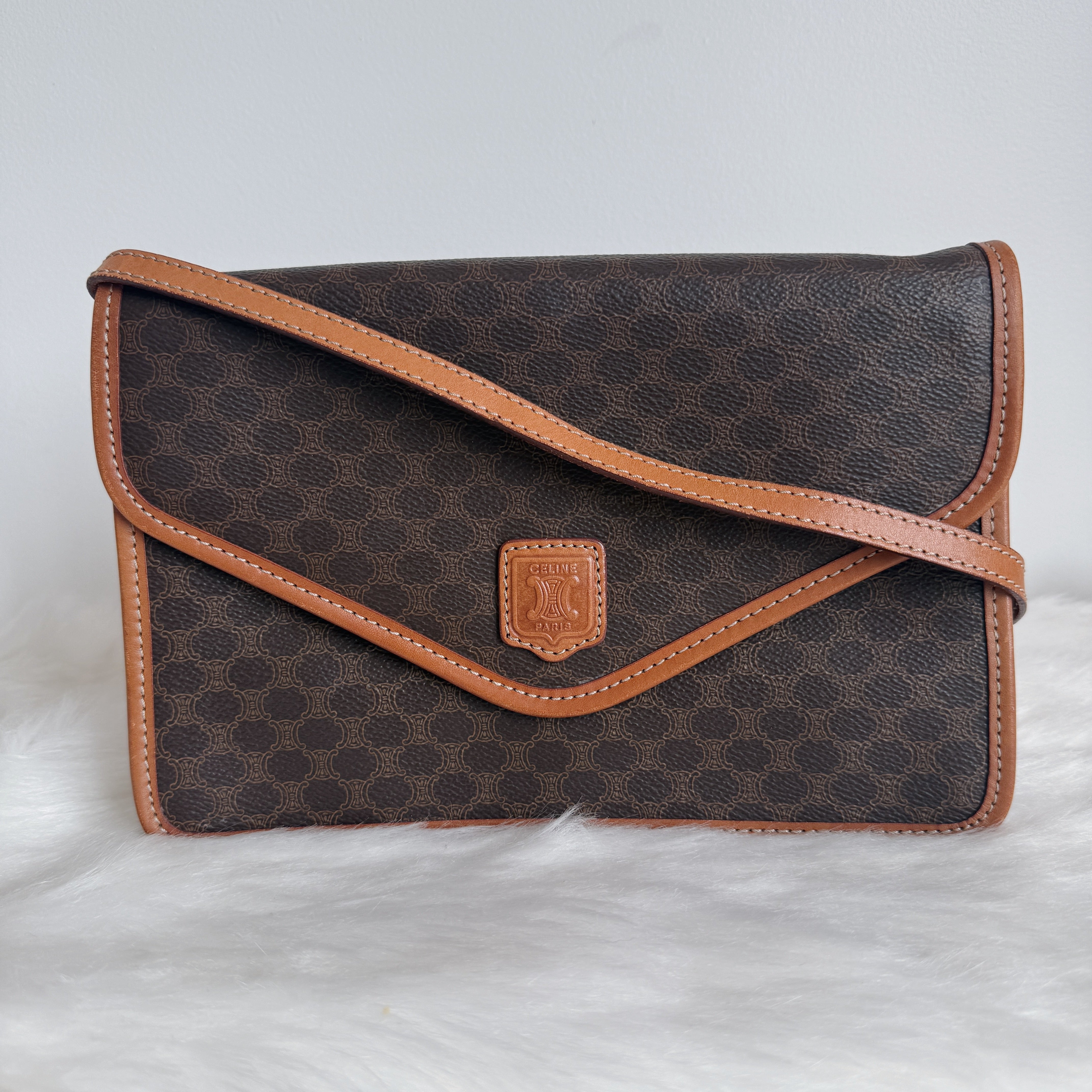 CROSSBODY MACADAM