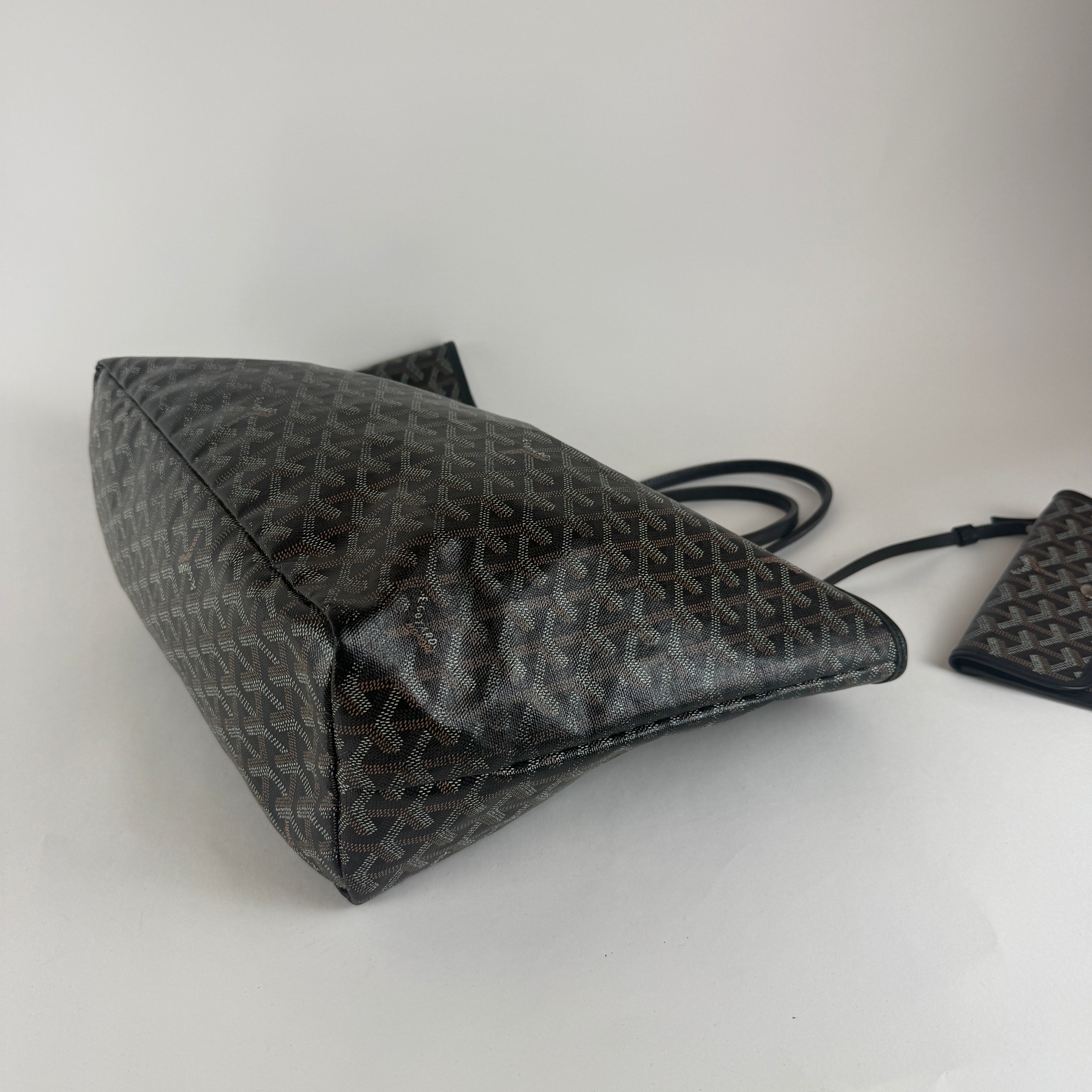 Saint Louis PM — Black Goyardine Canvas