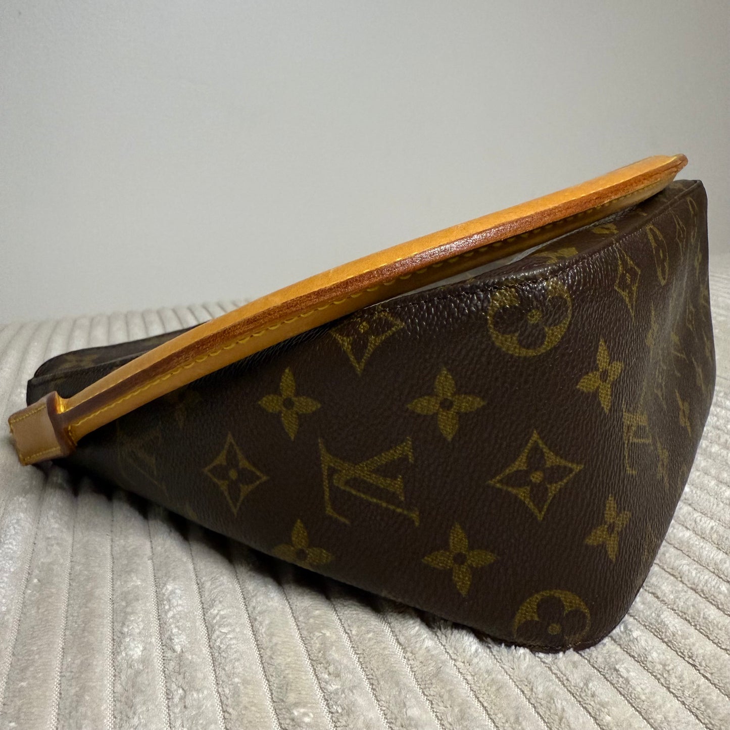 Louis Vuitton - Monogram Looping MM