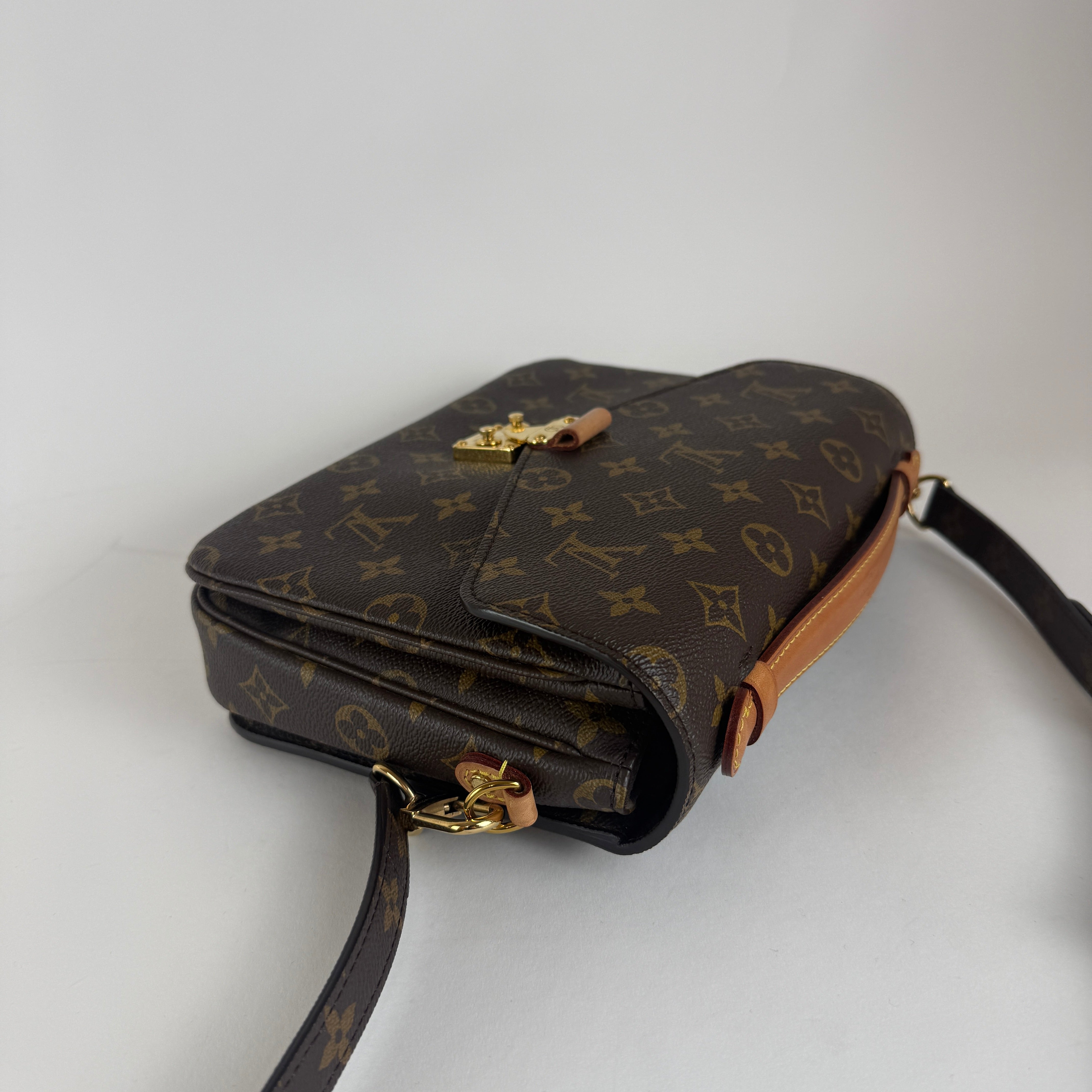 Pochette Métis — Monogram Canvas