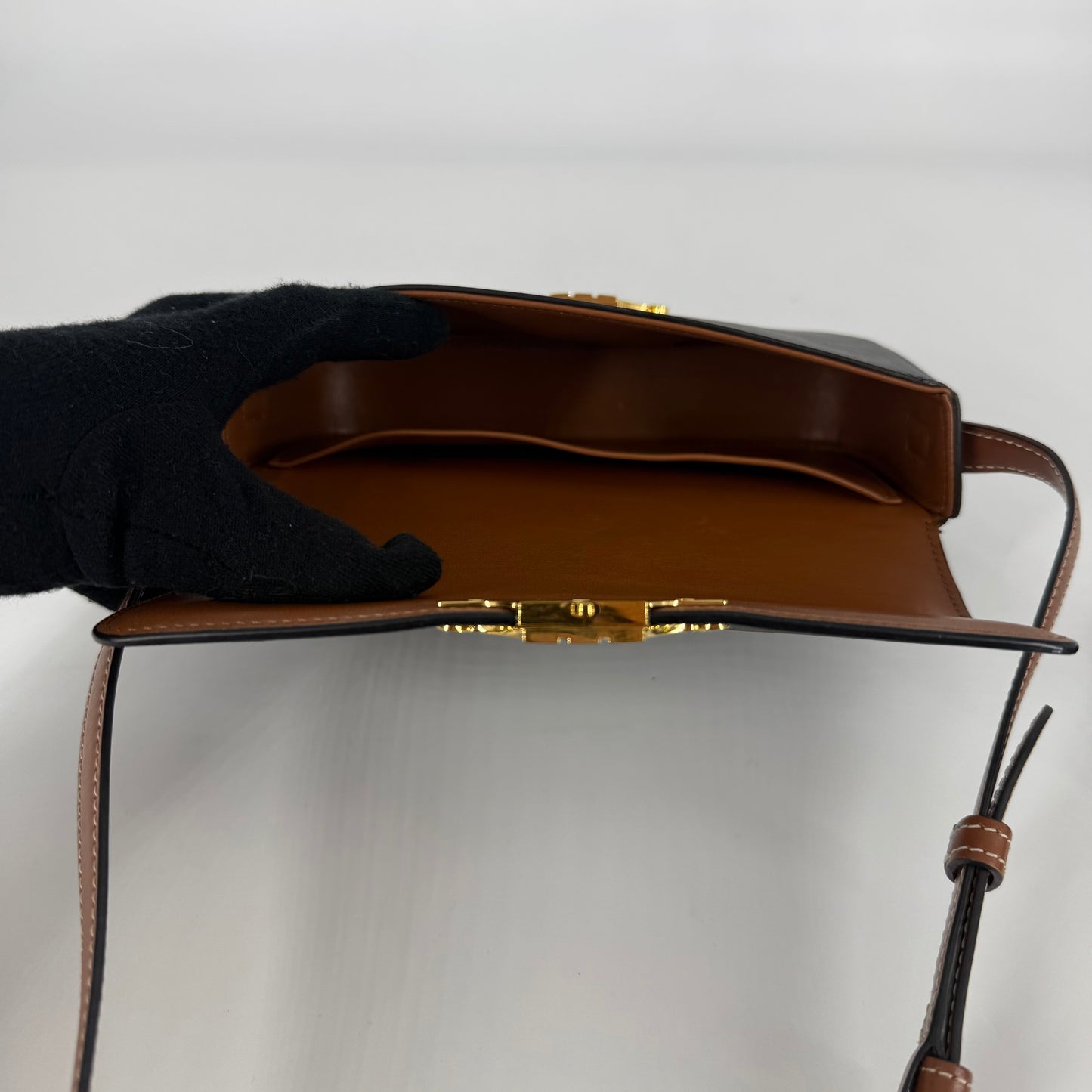 CÉLINE Claude Triomphe Shoulder Bag