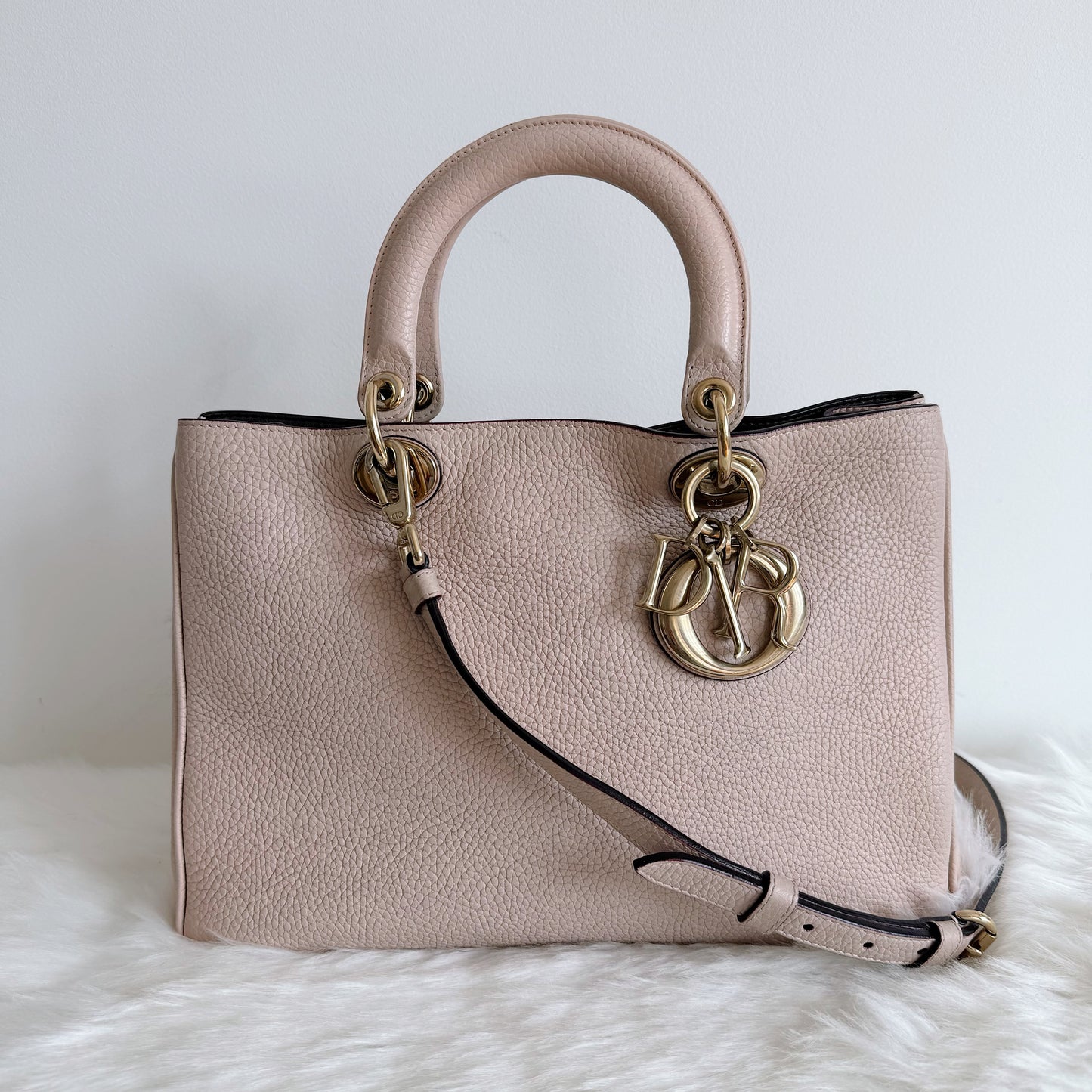 CHRISTIAN DIOR Diorissimo Poudre Pink Grained Leather