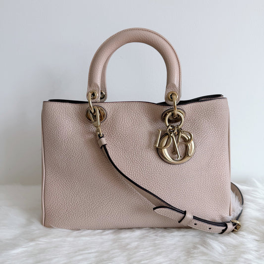 CHRISTIAN DIOR Diorissimo Poudre Pink Grained Leather