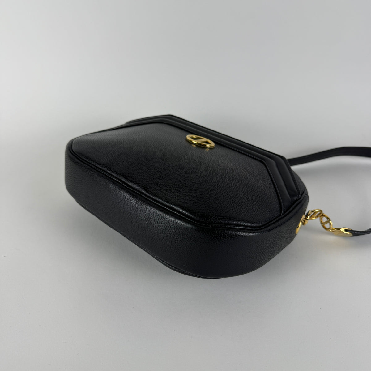 Vintage — Black Grained Leather — Gold-Tone Hardware